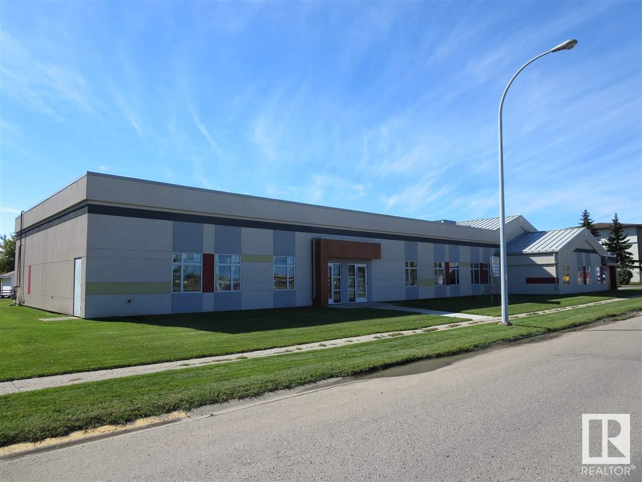4114 50 Av Property Photo 1