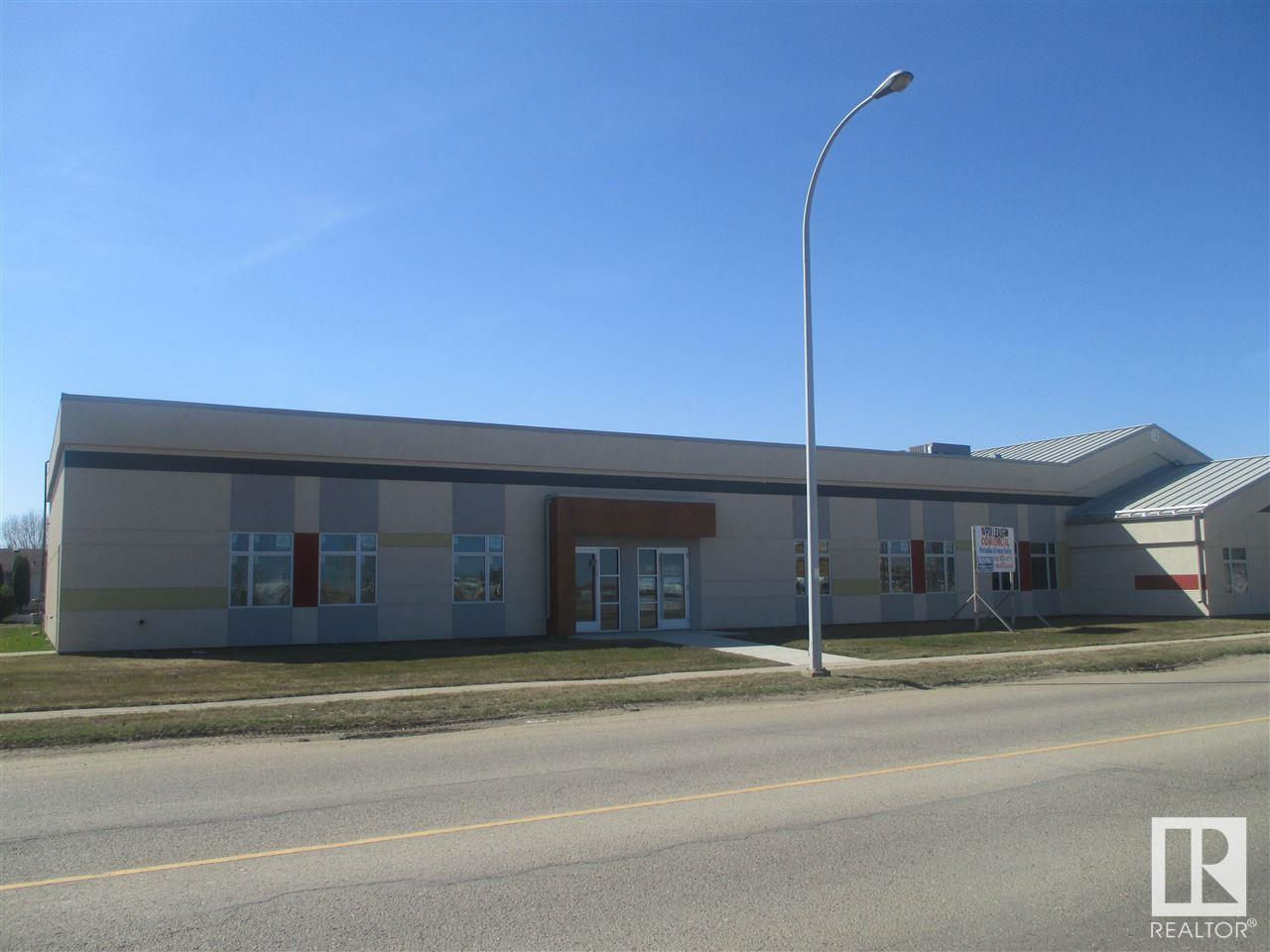 4114 50 Av Property Photo 8
