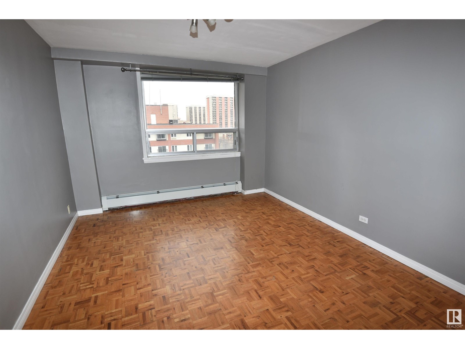 #606 11025 Jasper Av Nw Property Photo 8