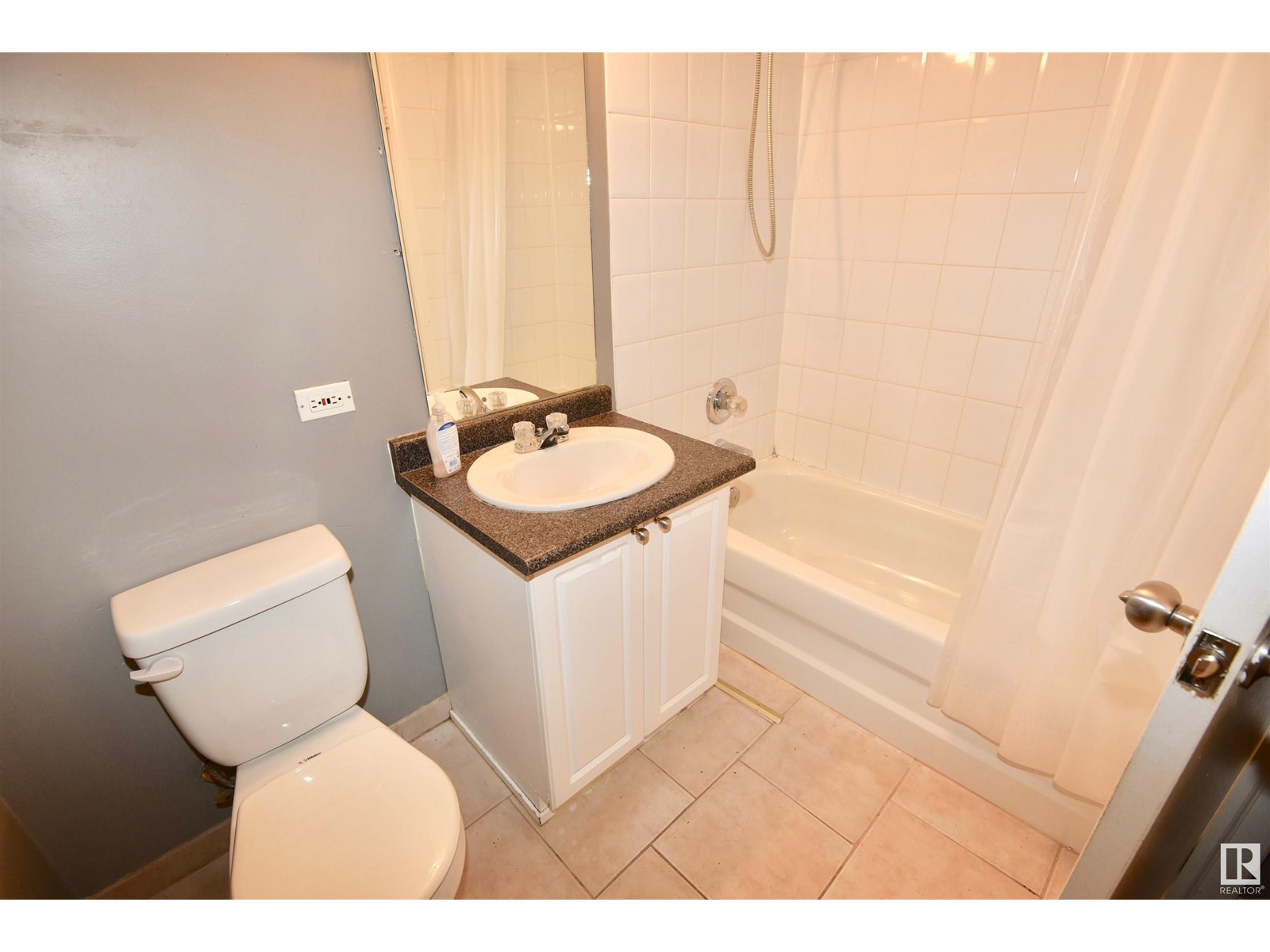 #606 11025 Jasper Av Nw Property Photo 10