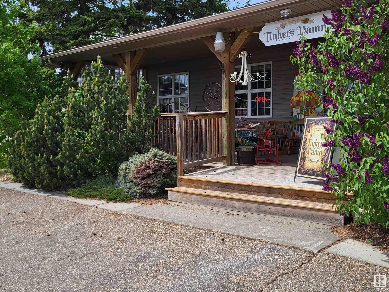 5212 Lac Ste Anne Trail N Property Photo 2