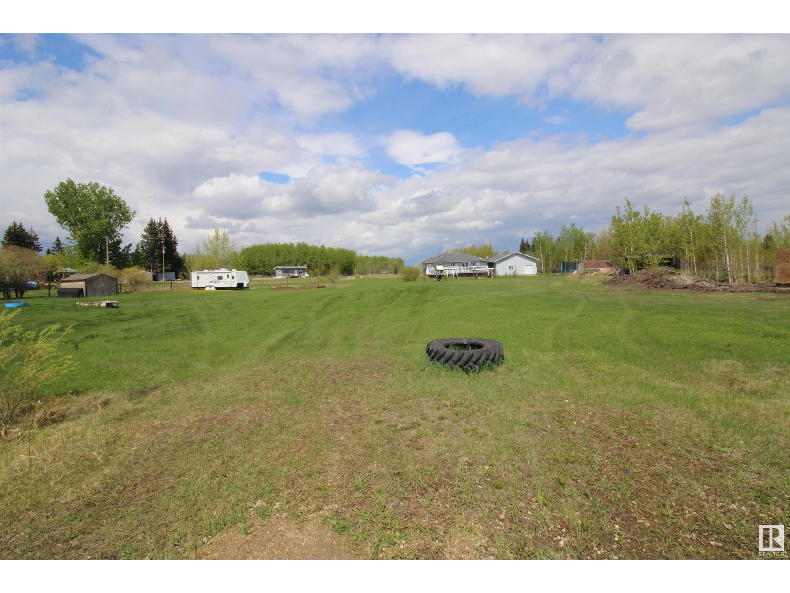 204 57328 Range Road 30 Property Photo 3