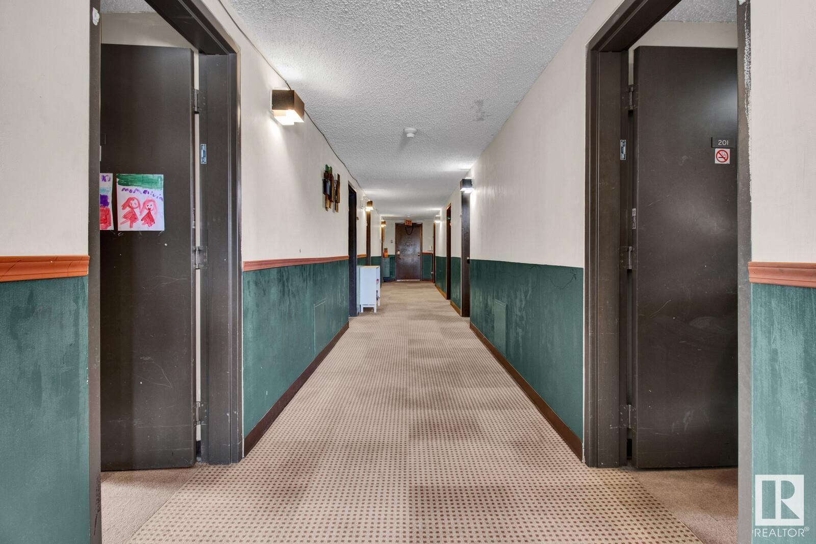 5102 50 Av Property Photo 29