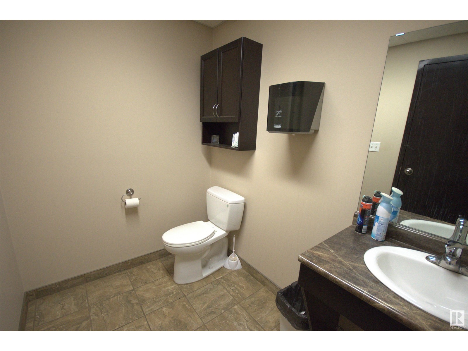 4703 54 Avenue Property Photo 9