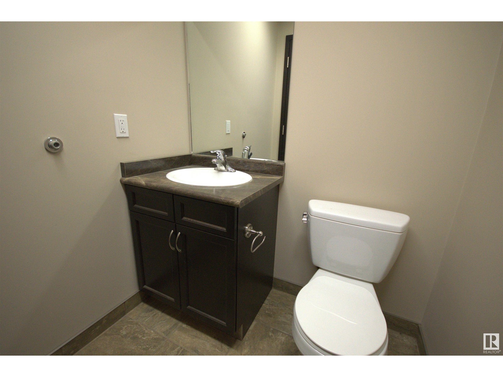 4703 54 Avenue Property Photo 10