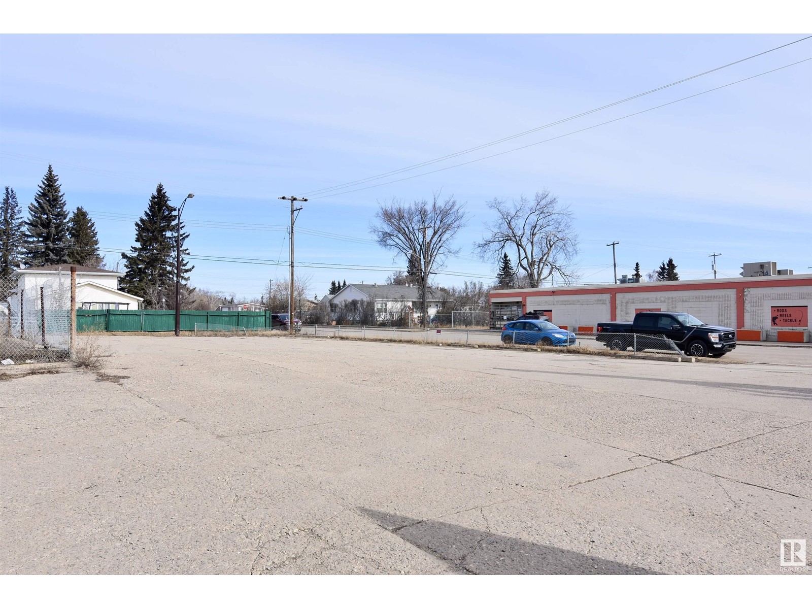 5306 50 Av Property Photo 2