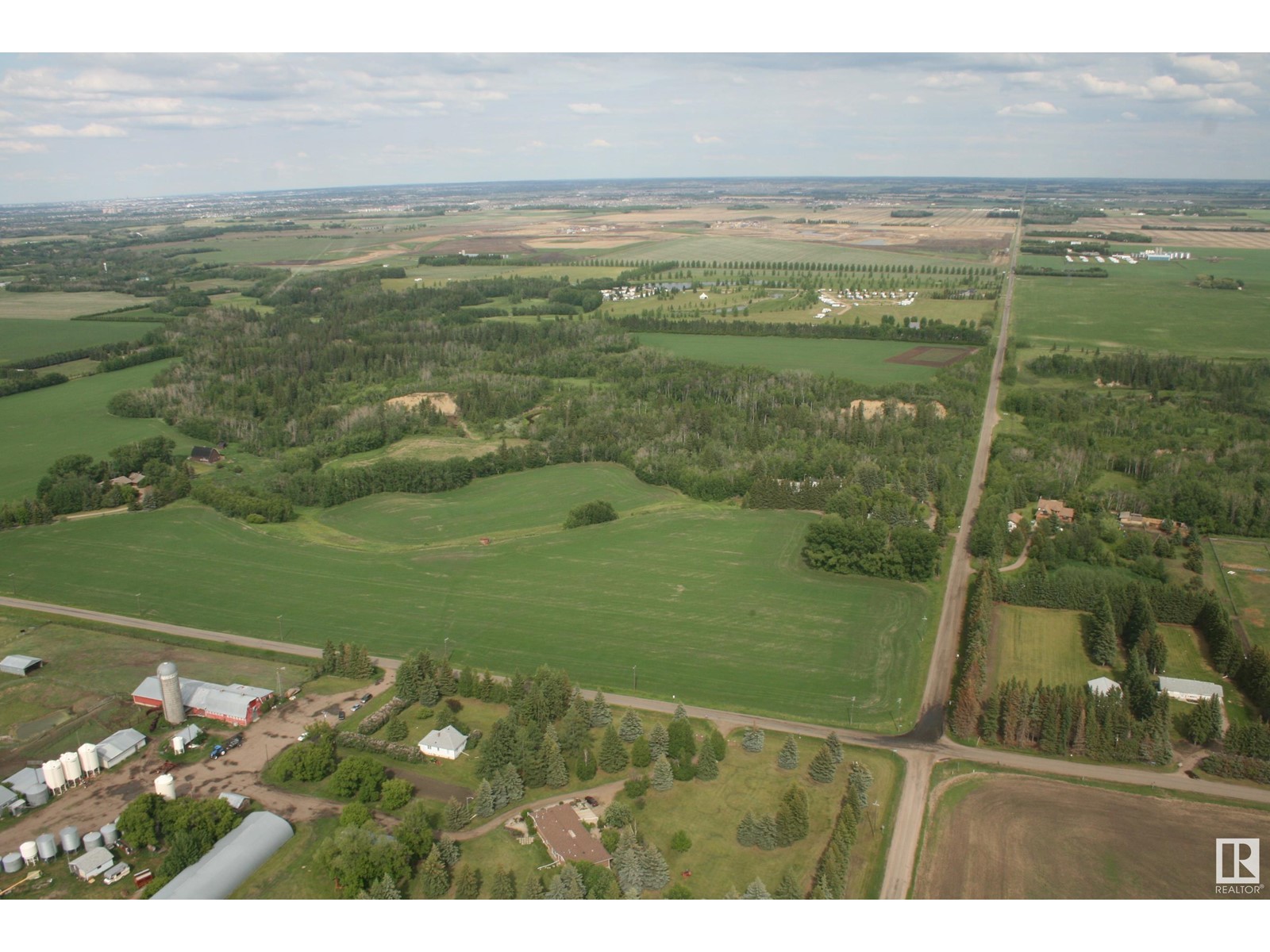 16820 41 Av Sw Sw Property Photo 1