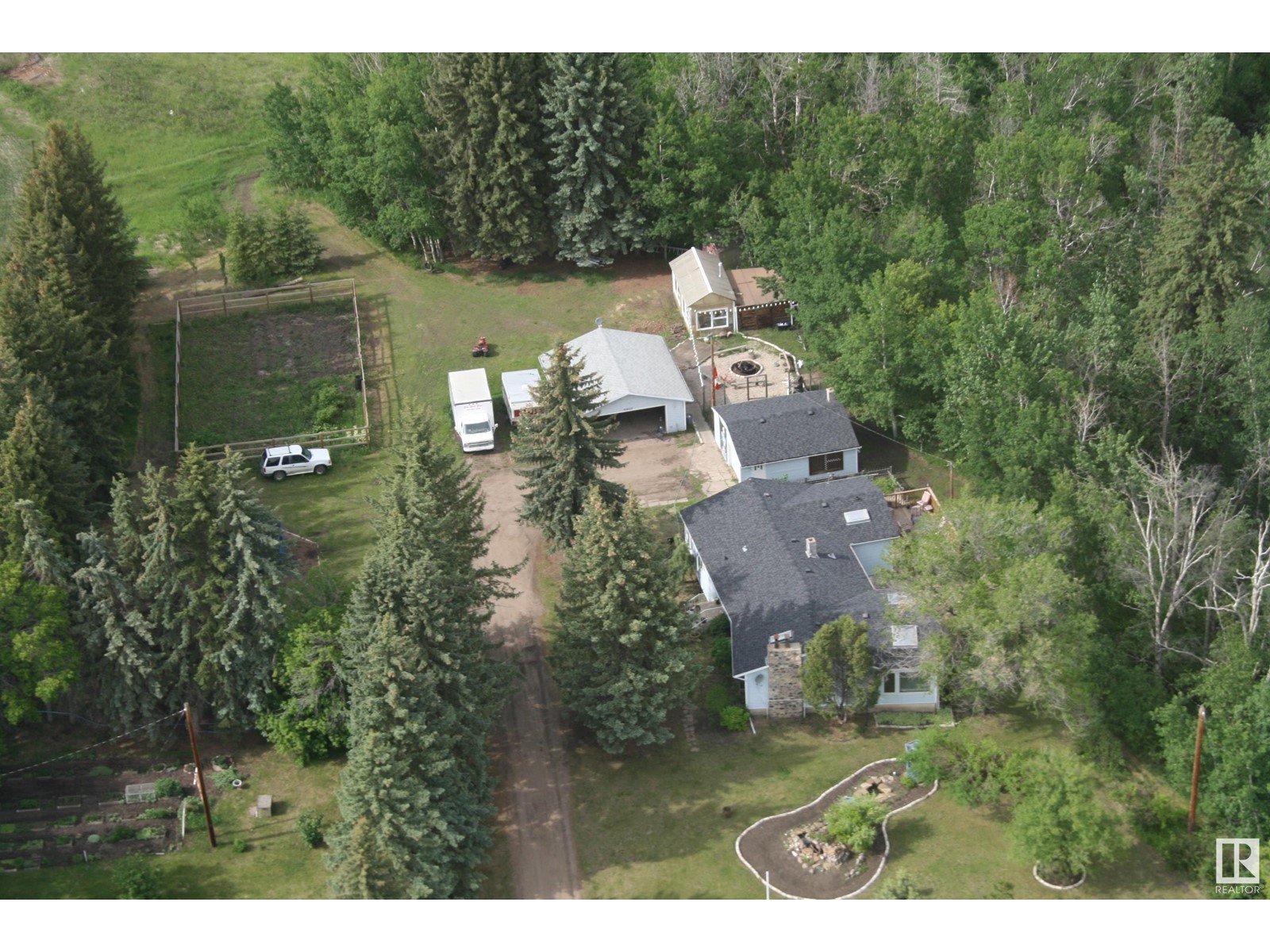 16820 41 Av Sw Sw Property Photo 3