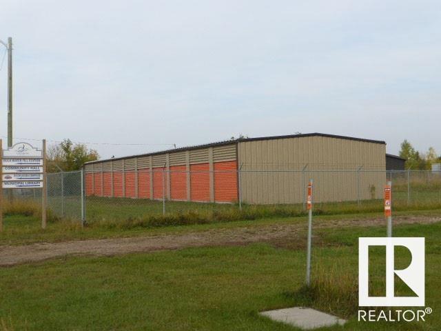 4904 & 4908 50 Ave Property Photo 17