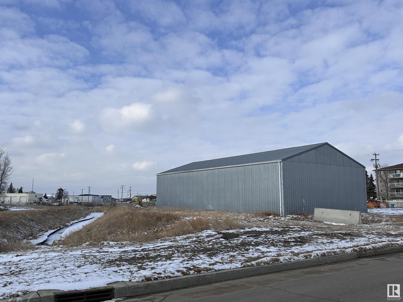 10808 97 Av Property Photo 20