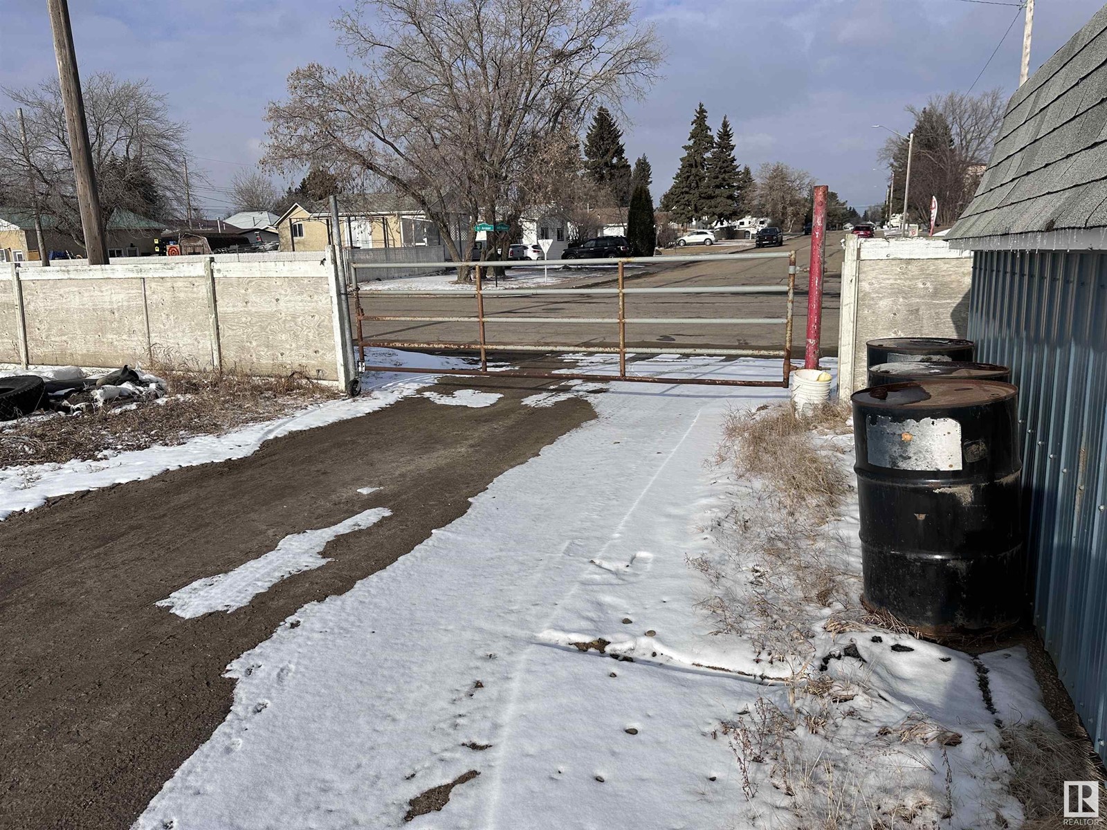 10808 97 Av Property Photo 27