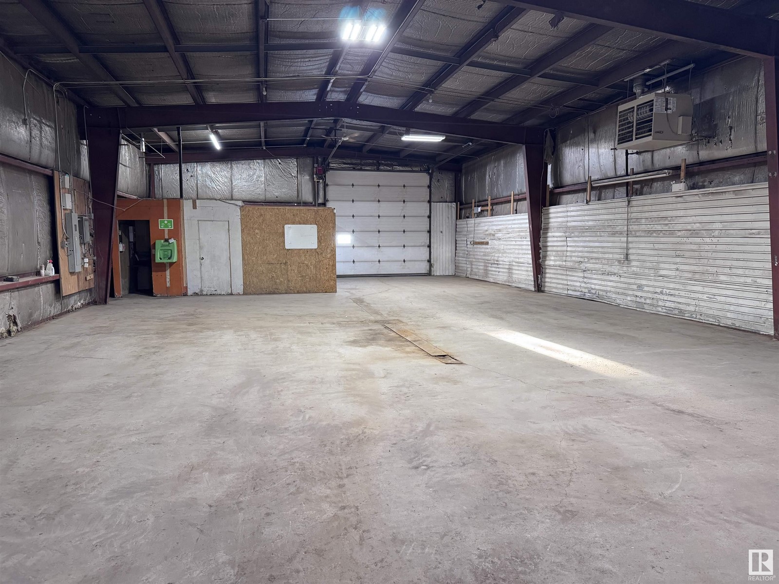 10808 97 Av Property Photo 33
