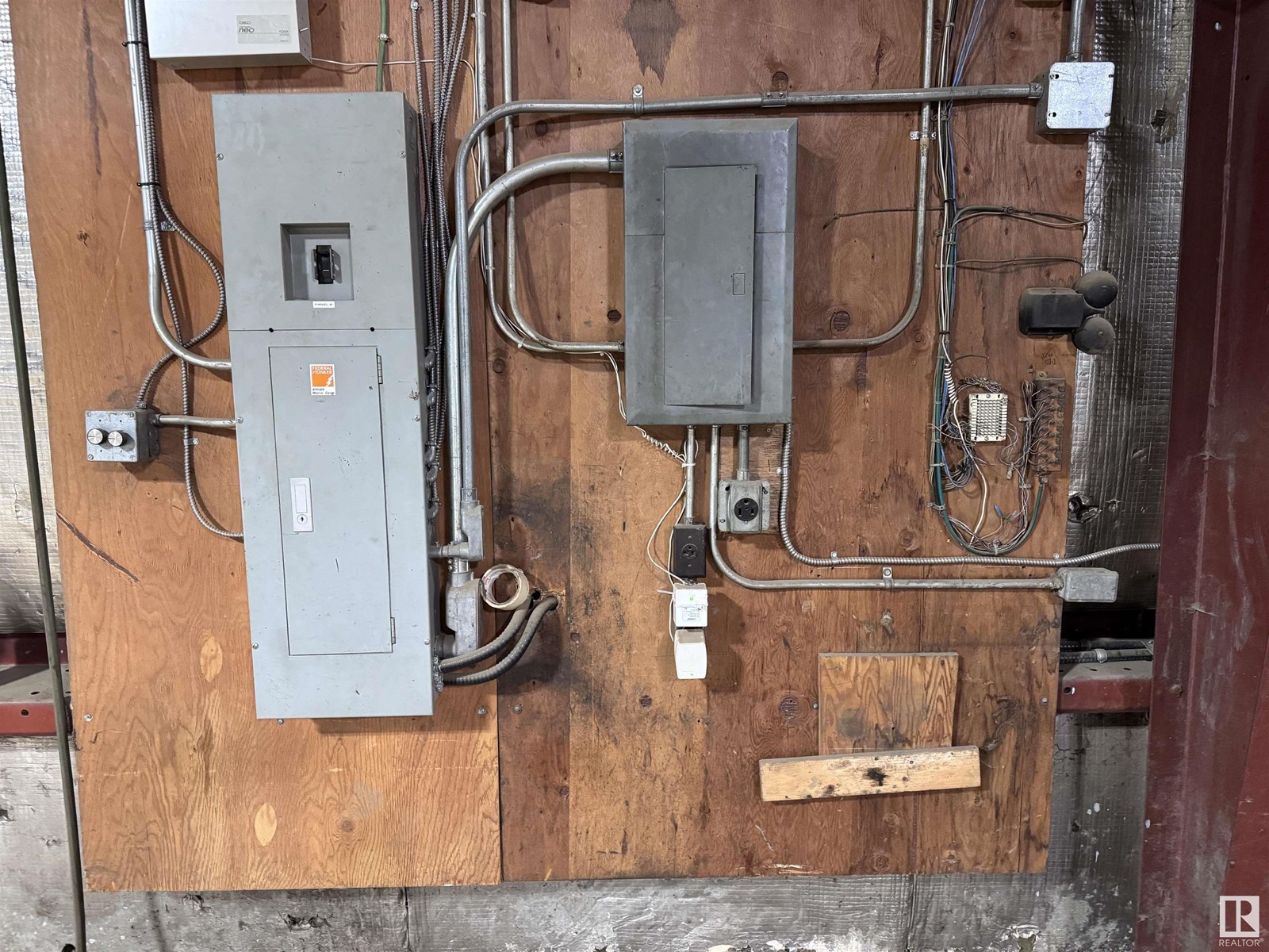 10808 97 Av Property Photo 35