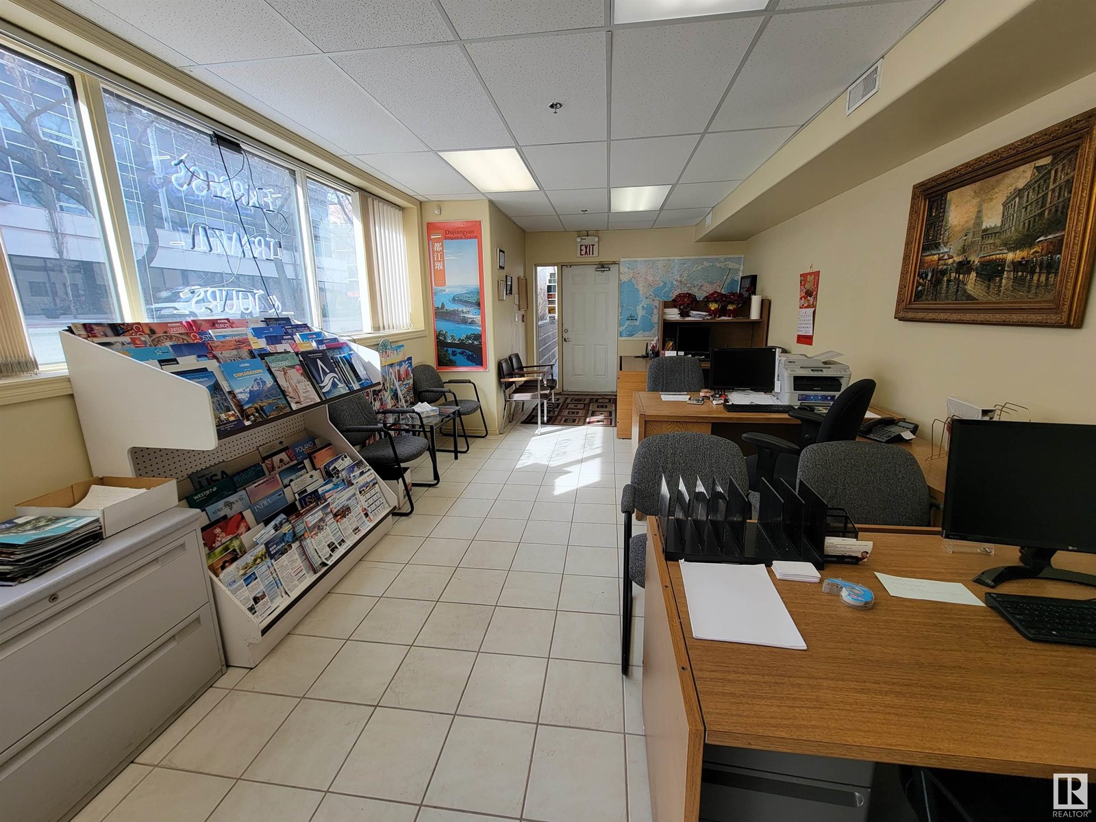 10155 112 St Nw Property Photo 4