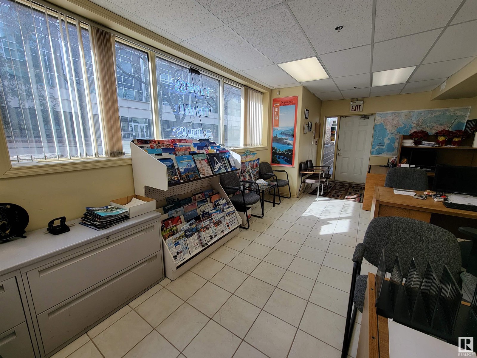 10155 112 St Nw Property Photo 5