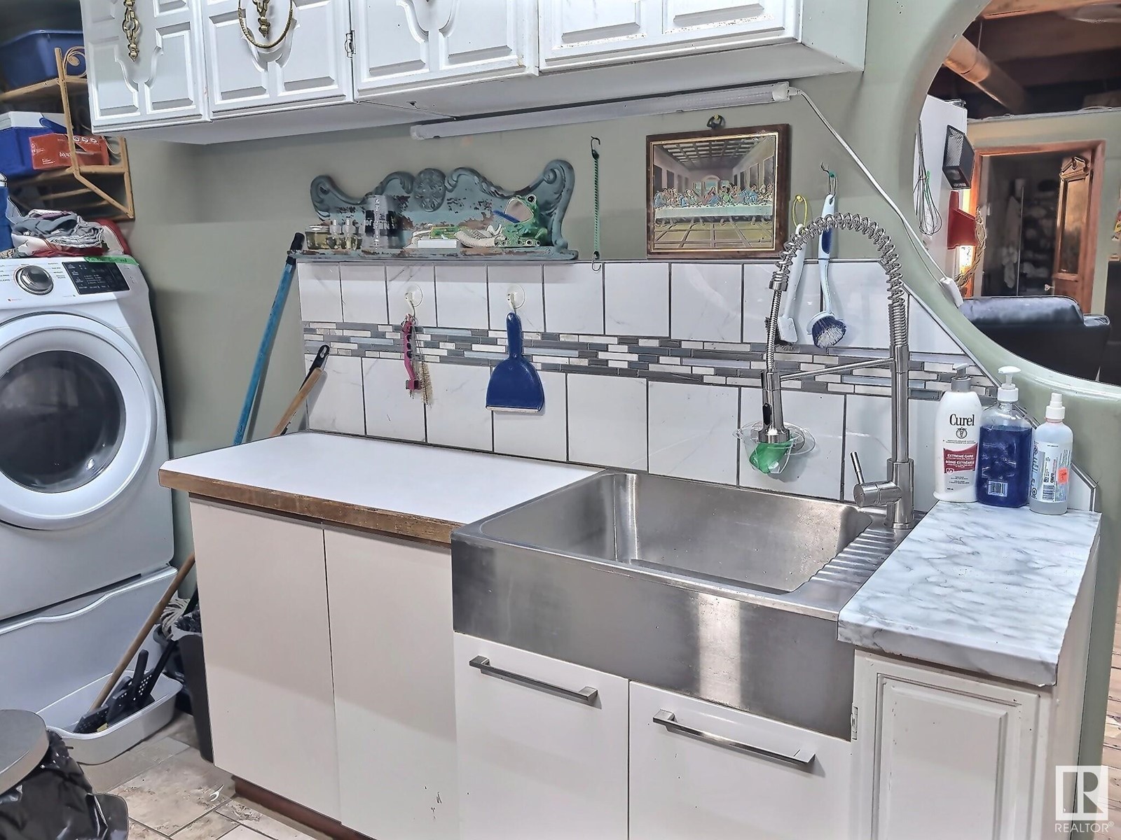 5013 50 Av Property Photo 10