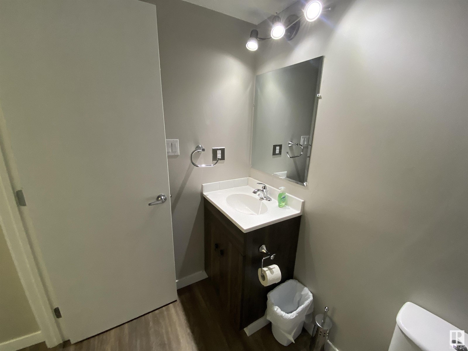 4943 Chalmers Av Property Photo 16