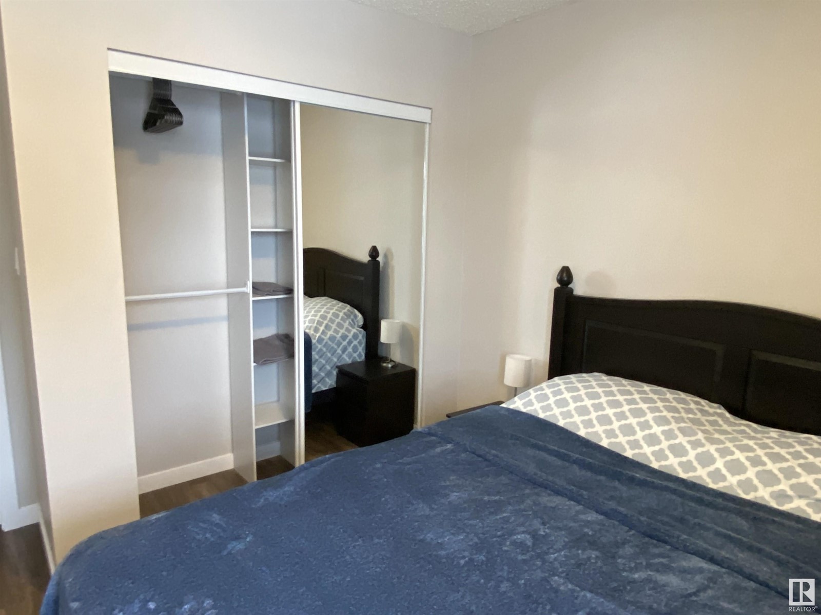 4943 Chalmers Av Property Photo 24