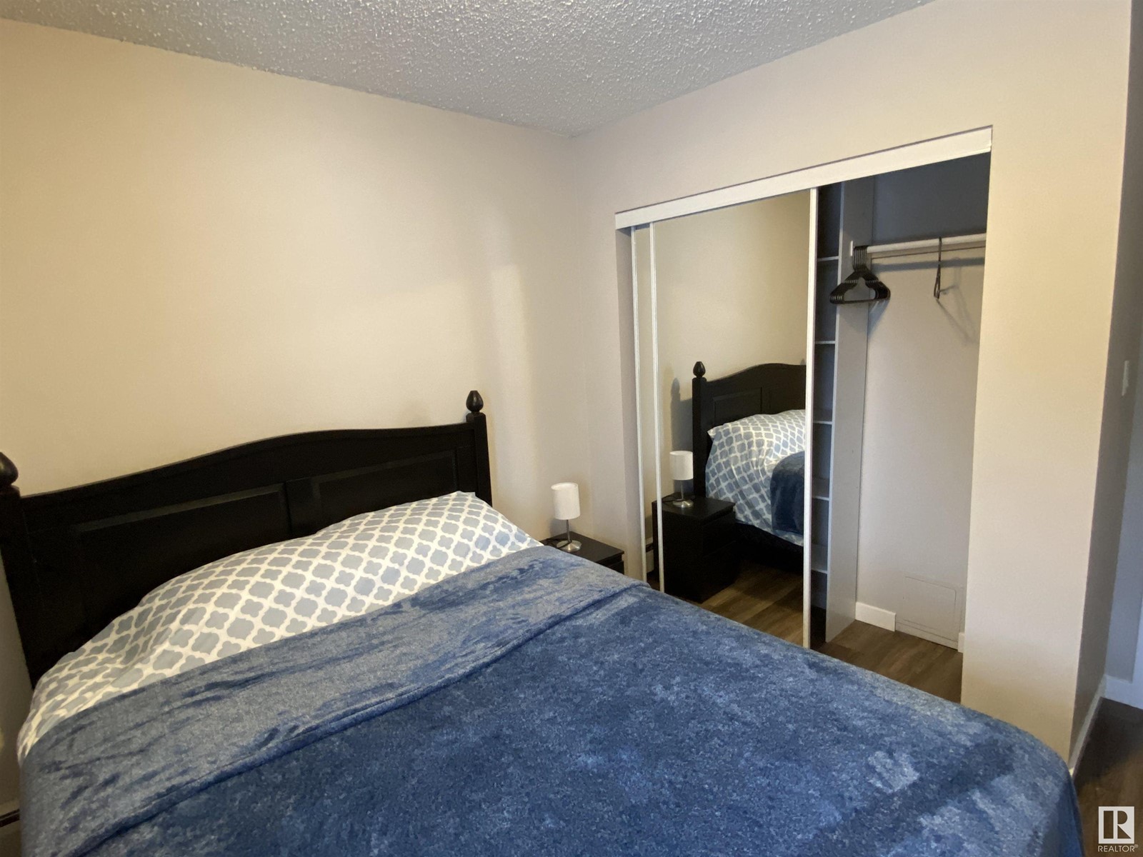 4943 Chalmers Av Property Photo 26
