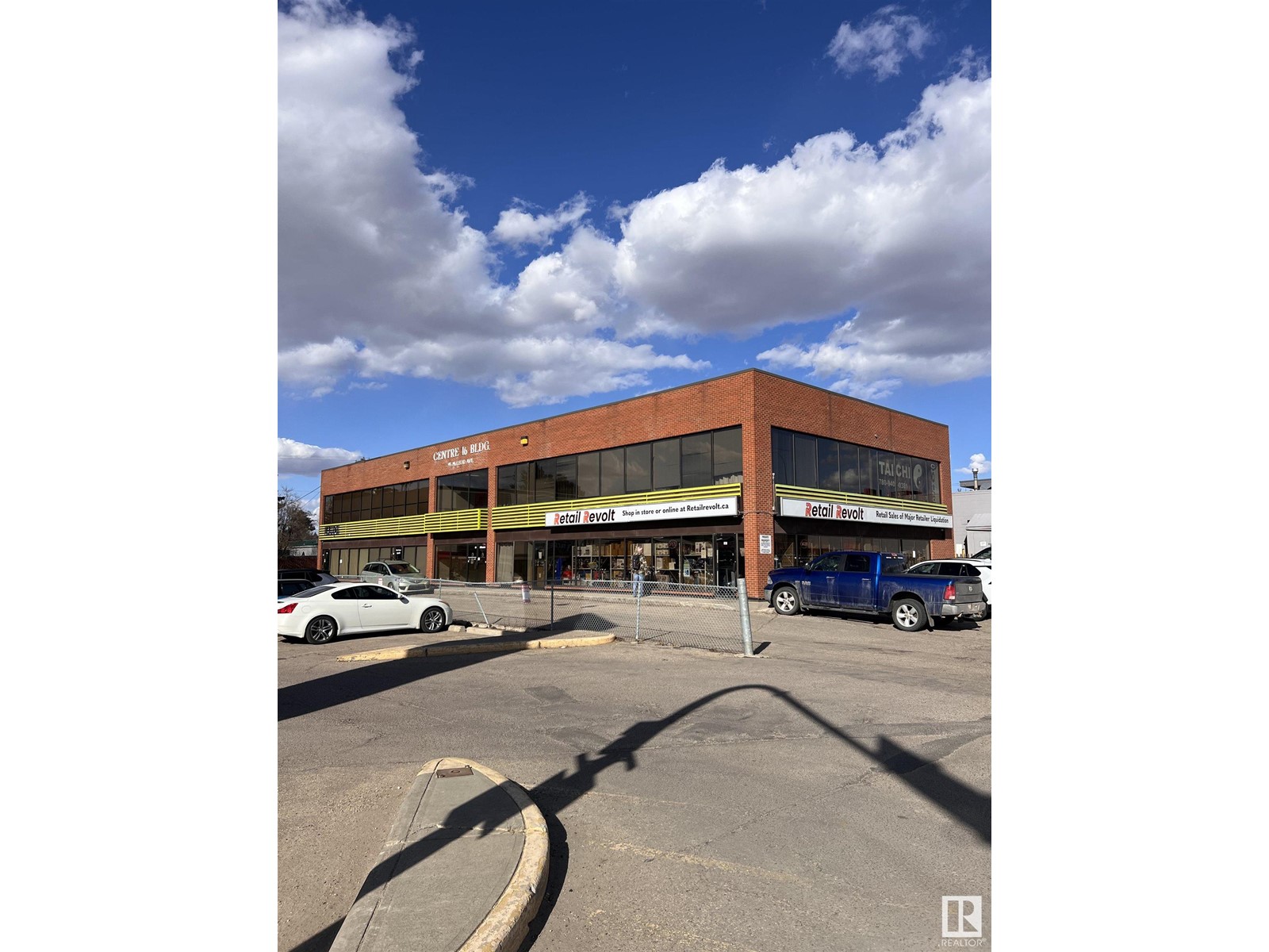 #202 95 Mcleod Avenue Property Photo 1