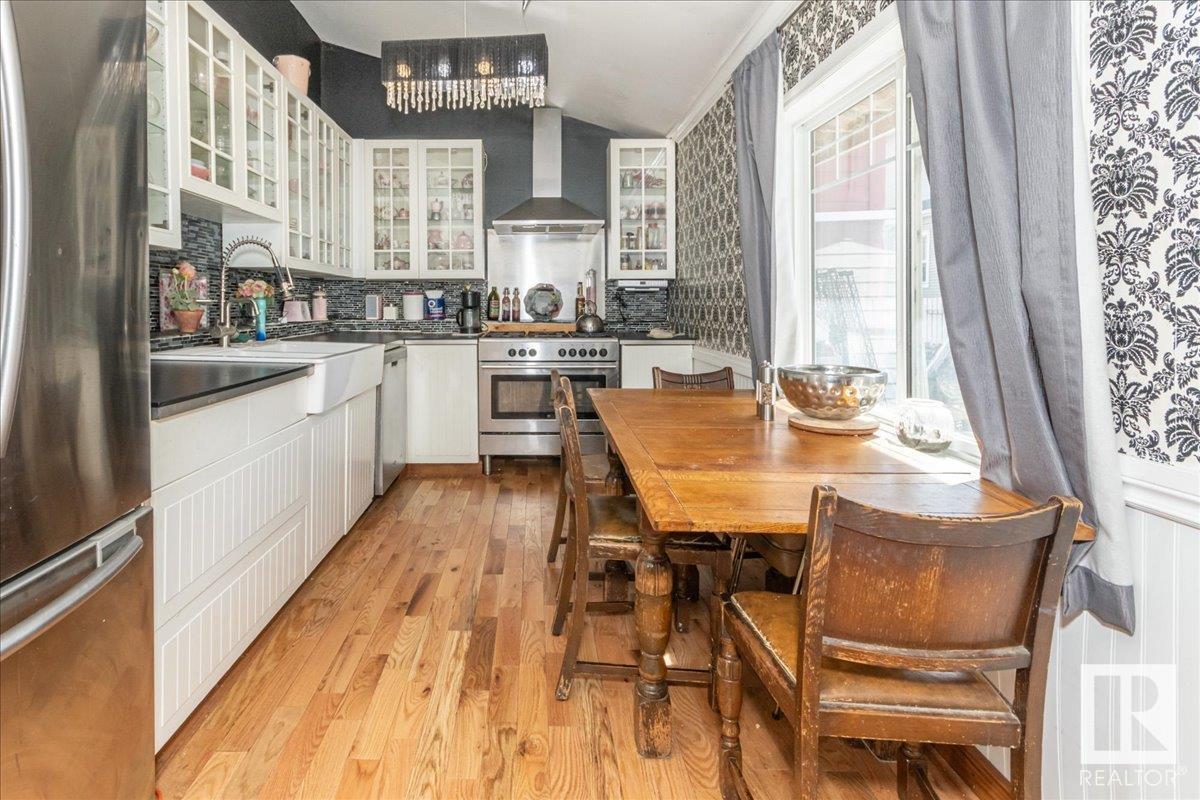 4518 51 Av Property Photo 14