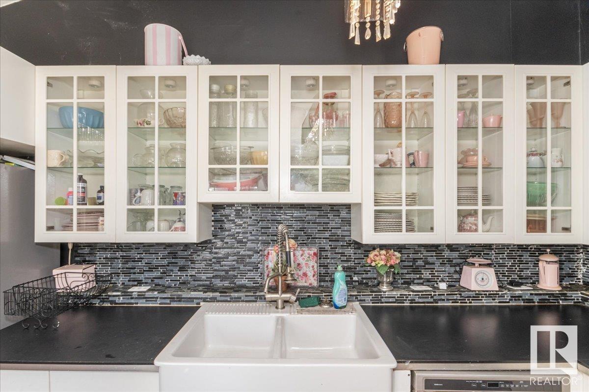 4518 51 Av Property Photo 18