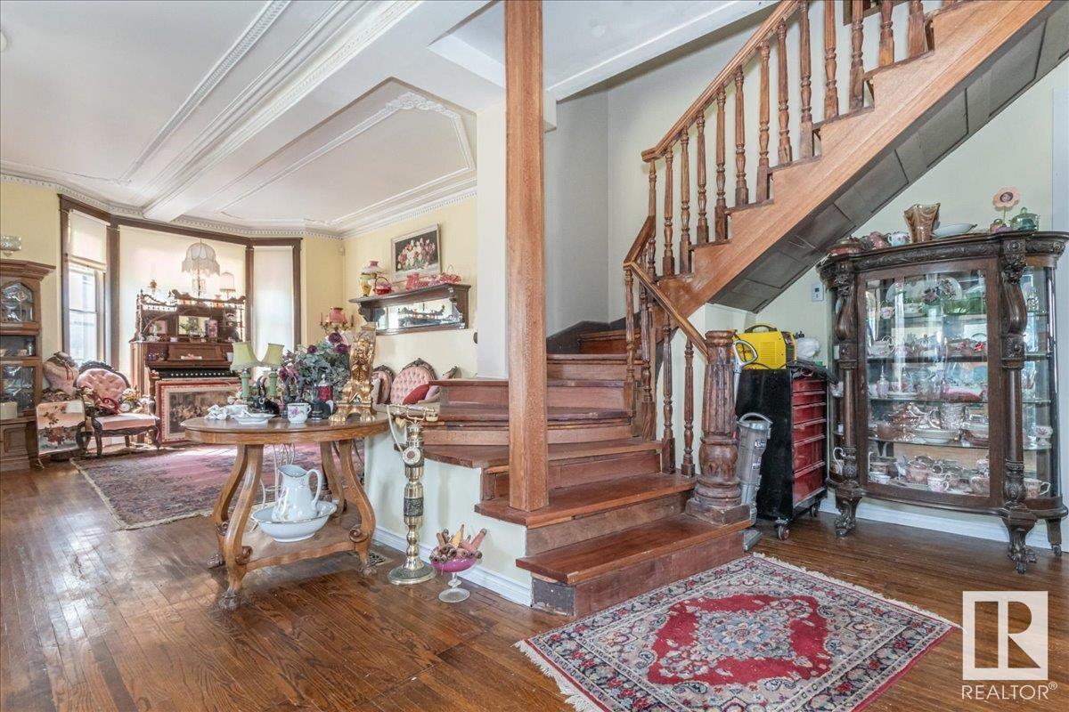 4518 51 Av Property Photo 21
