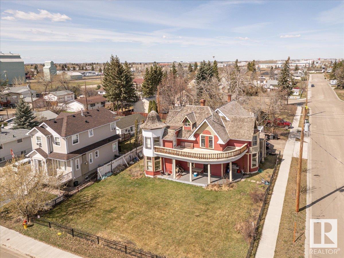 4518 51 Av Property Photo 43