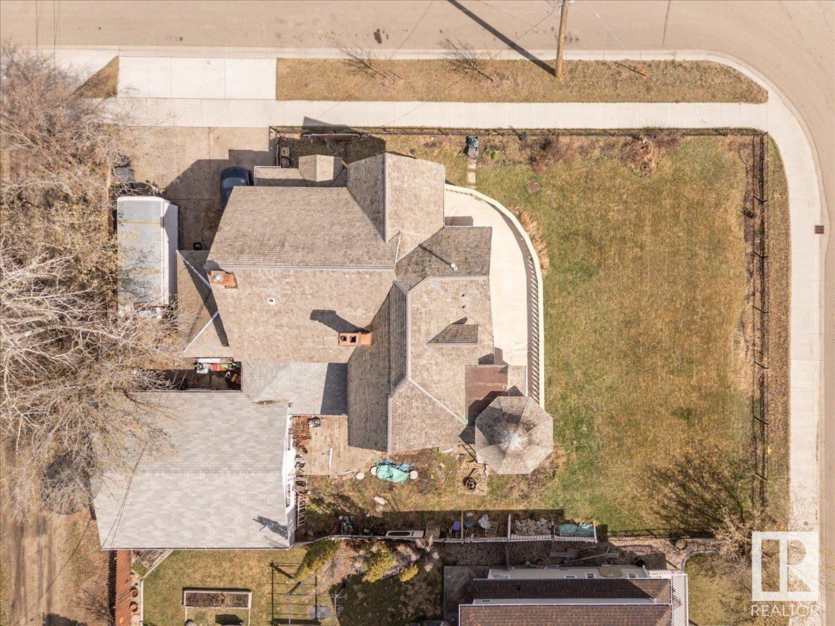 4518 51 Av Property Photo 50