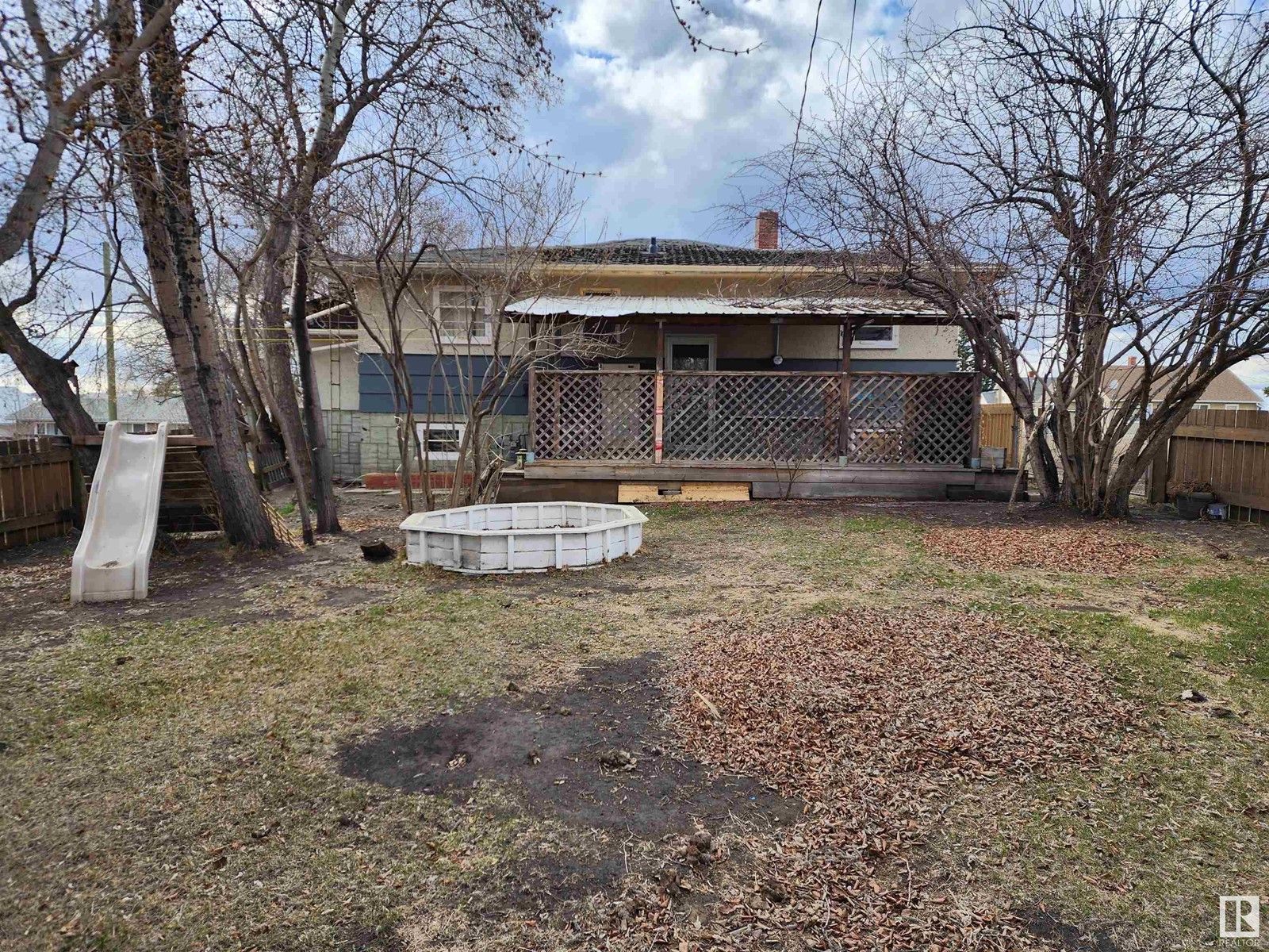 125 1st St W Property Photo 22