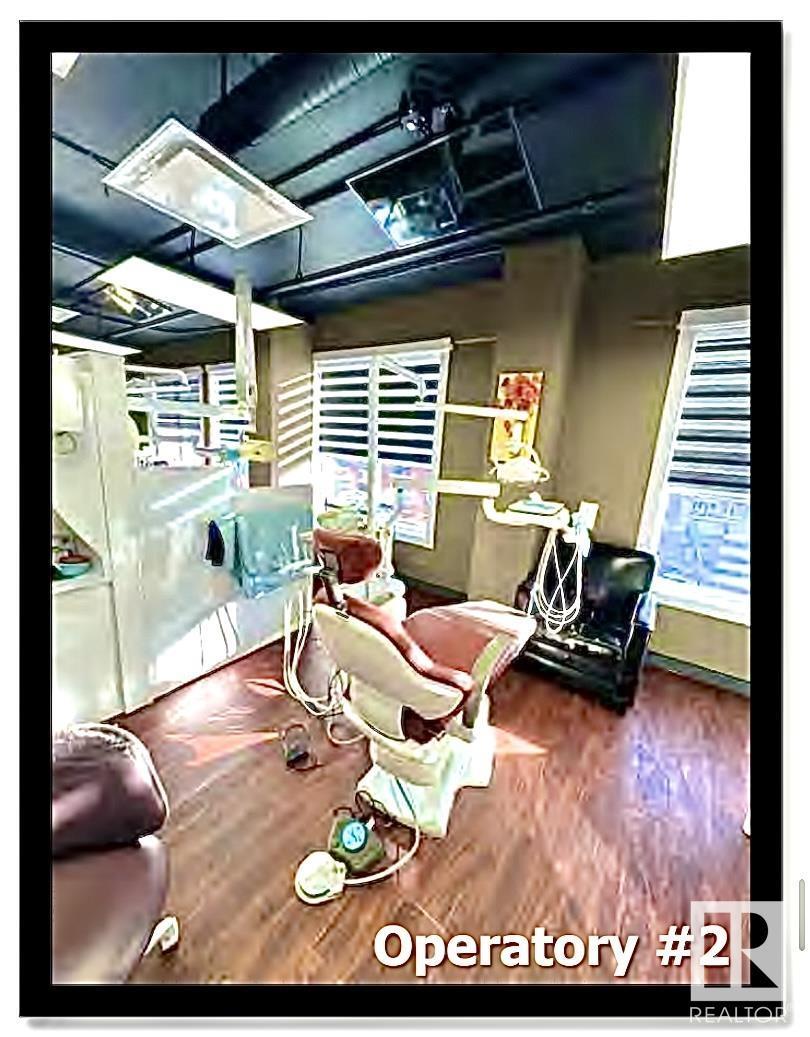 #401 10154 104 St Nw Property Photo 21