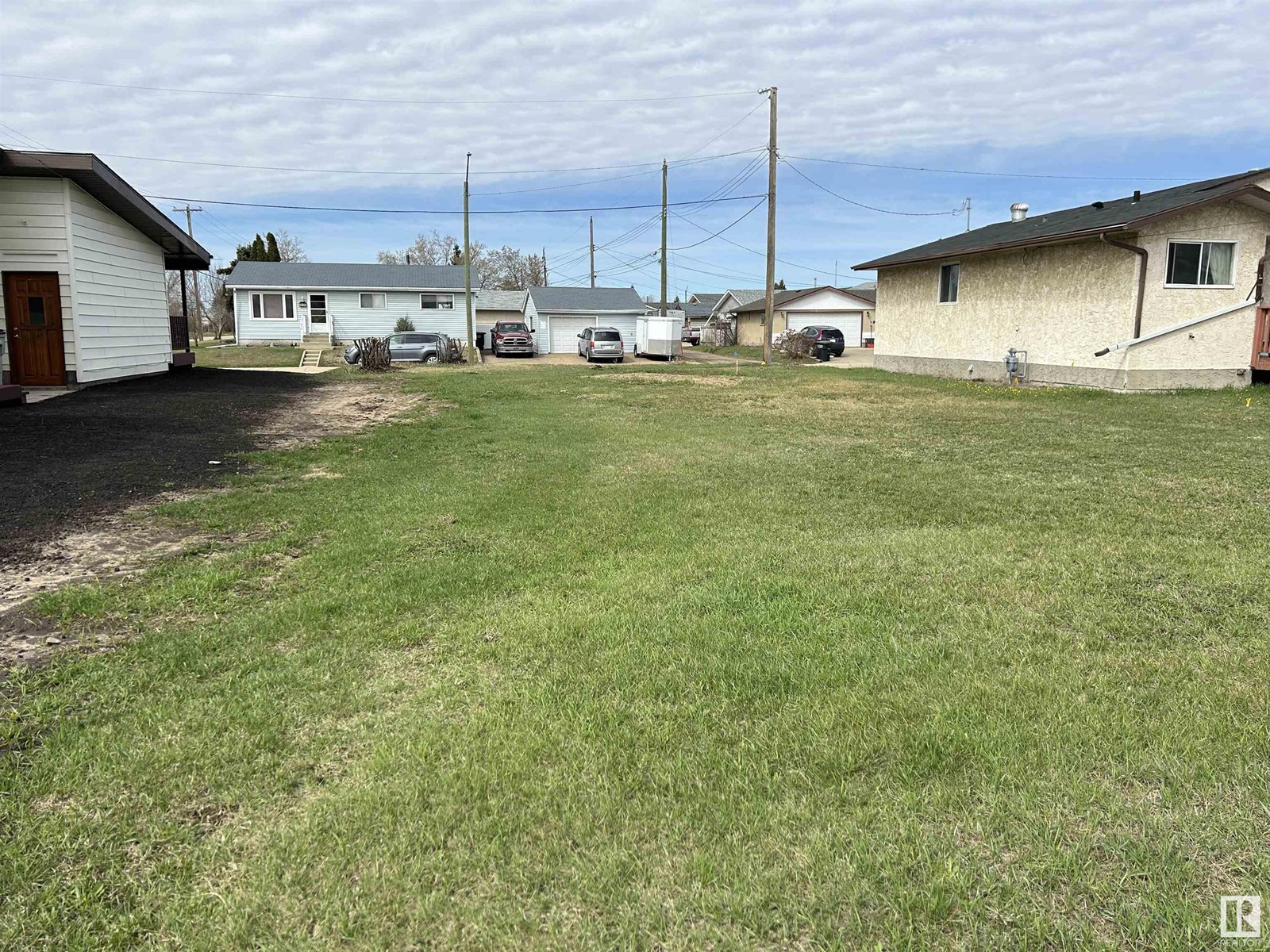 4807 46 St Property Photo 7