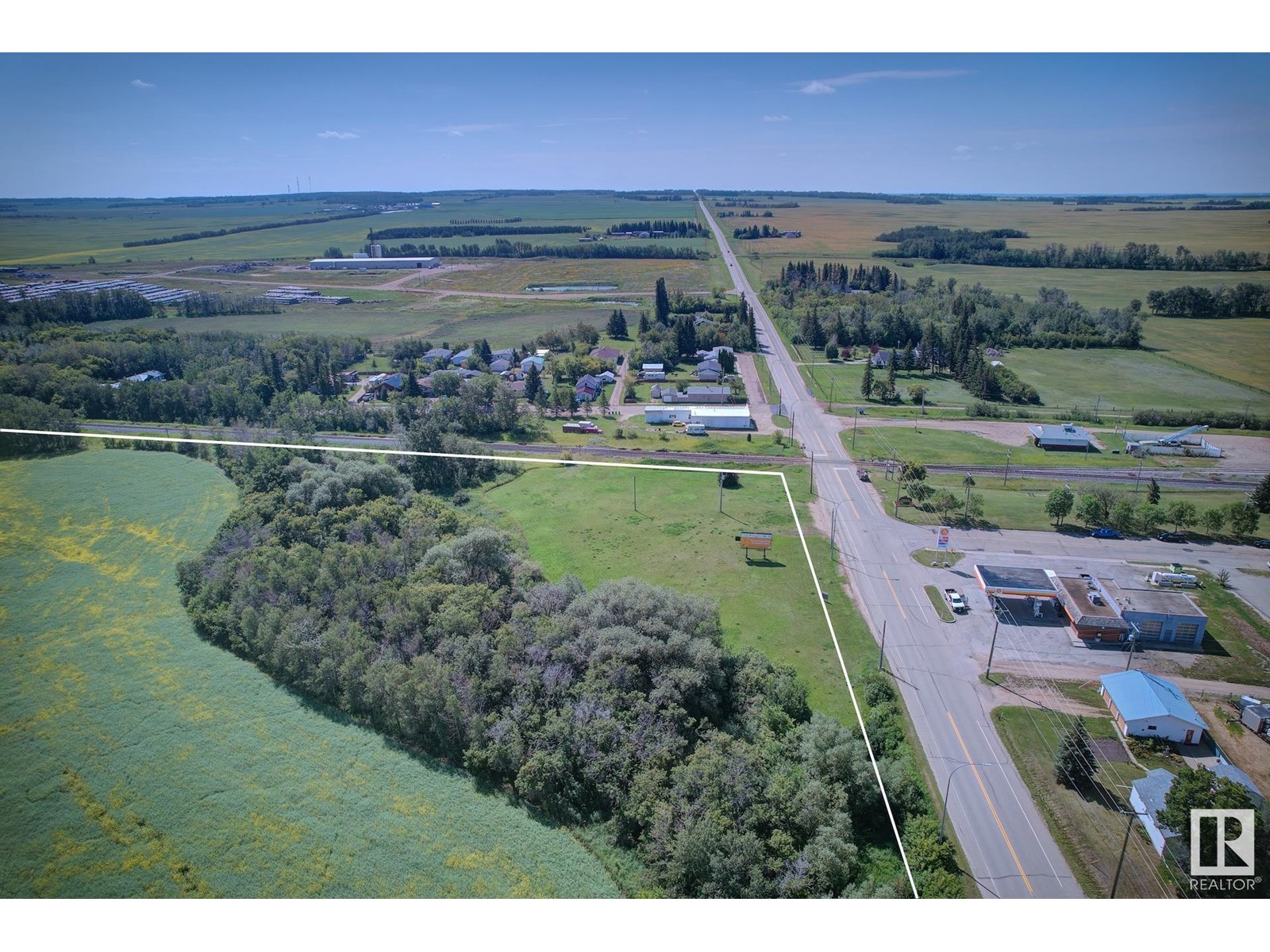 4715 & 4803 48 St Property Photo 5