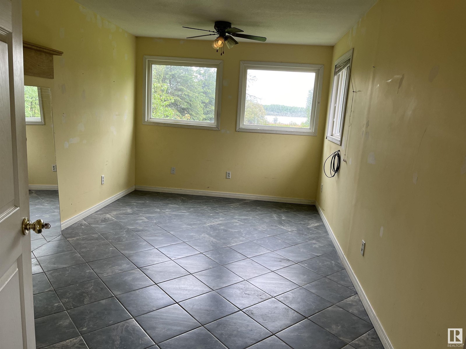 90 4418 Hwy 633 Property Photo 16