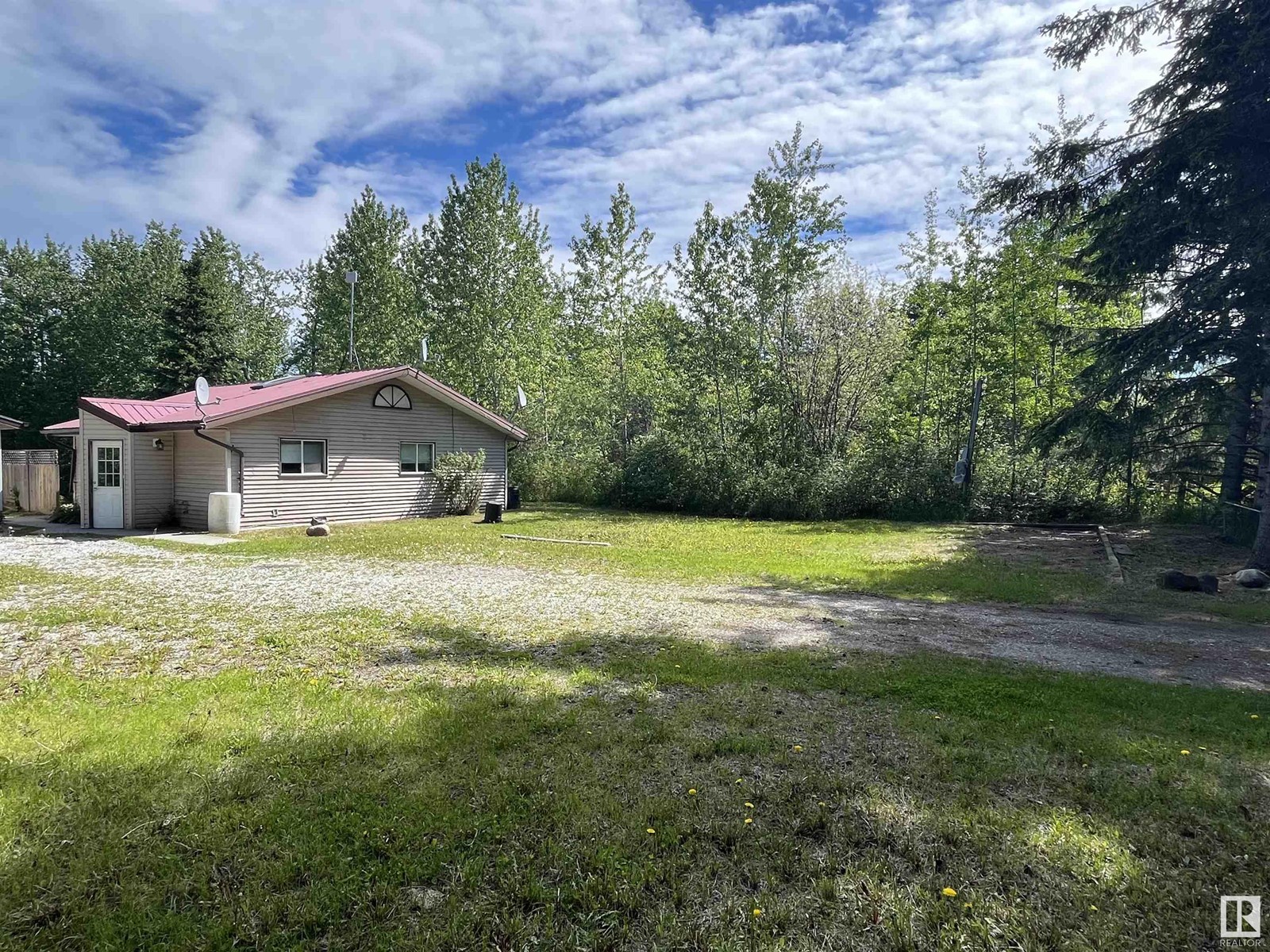 90 4418 Hwy 633 Property Photo 31