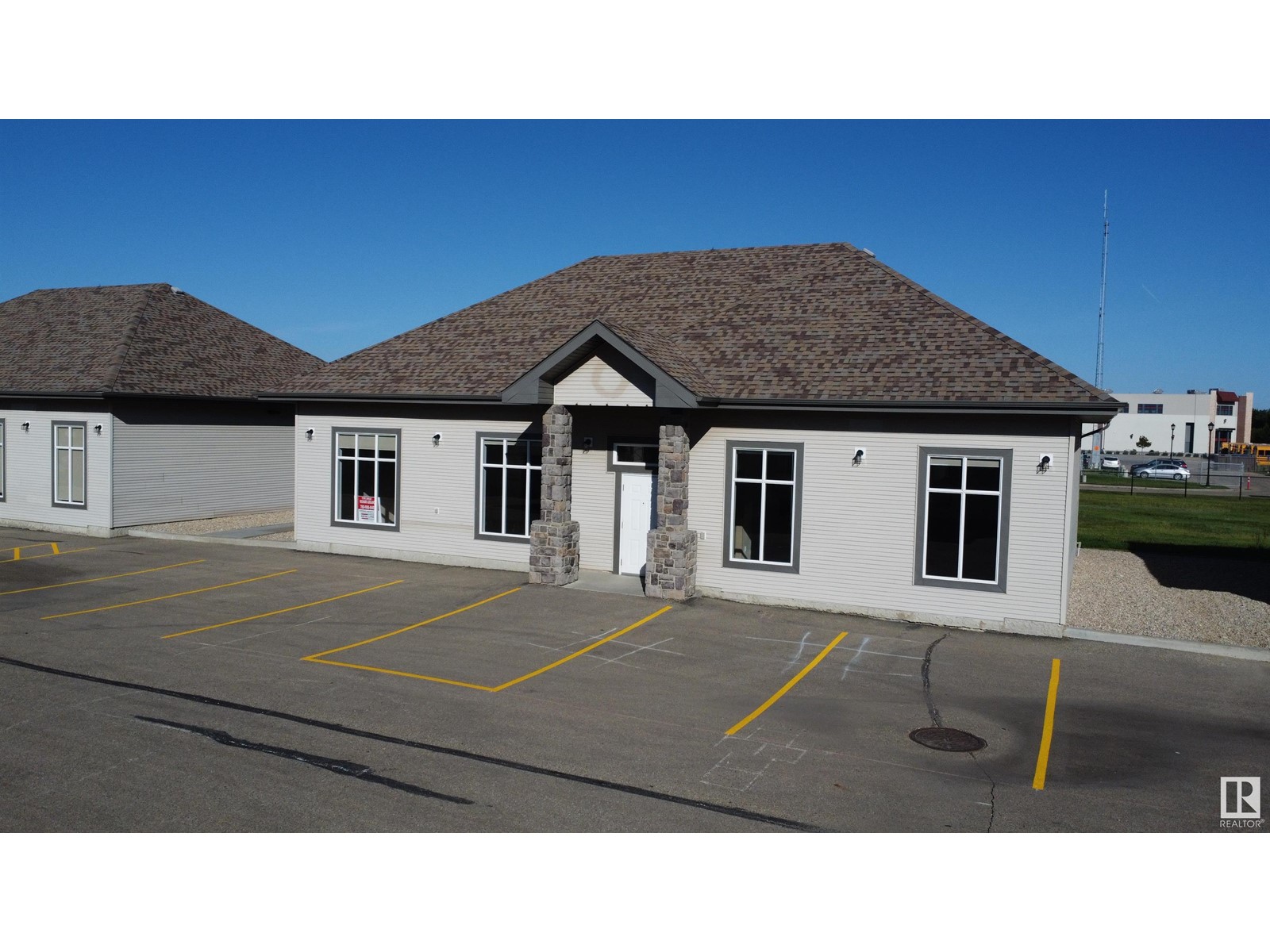 ##104 5505 Magasin Av Property Photo 2