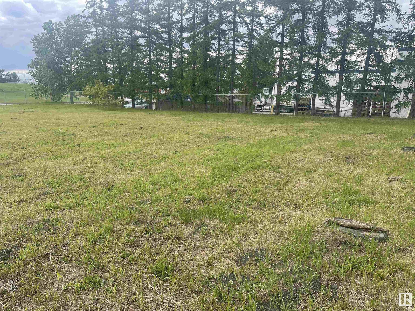 2505 96 St Nw Nw Property Photo 2