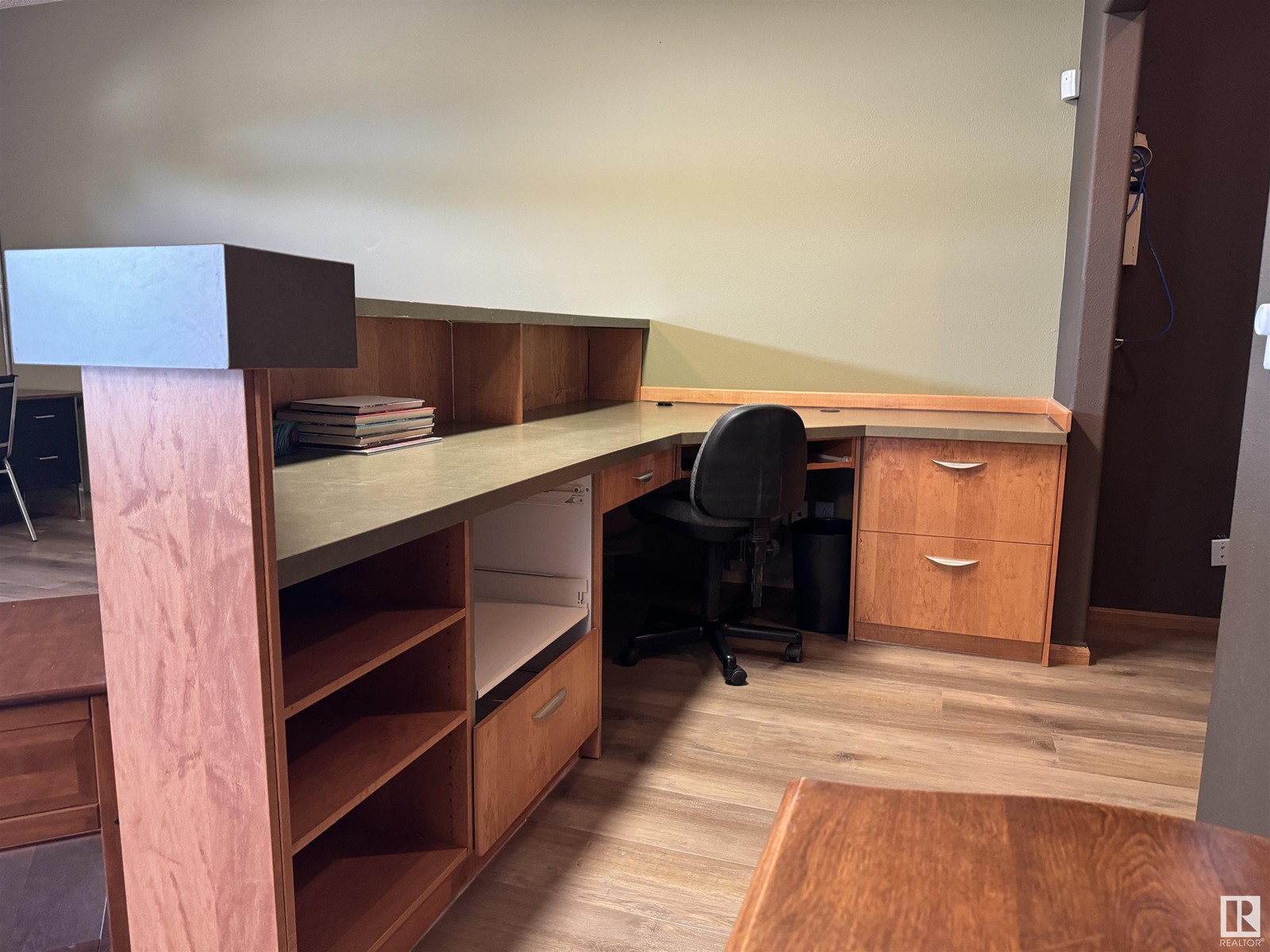 5023 50 Av Property Photo 15