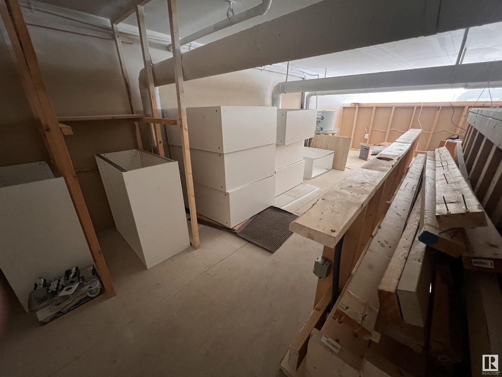 #104 3801 49 Av Property Photo 9