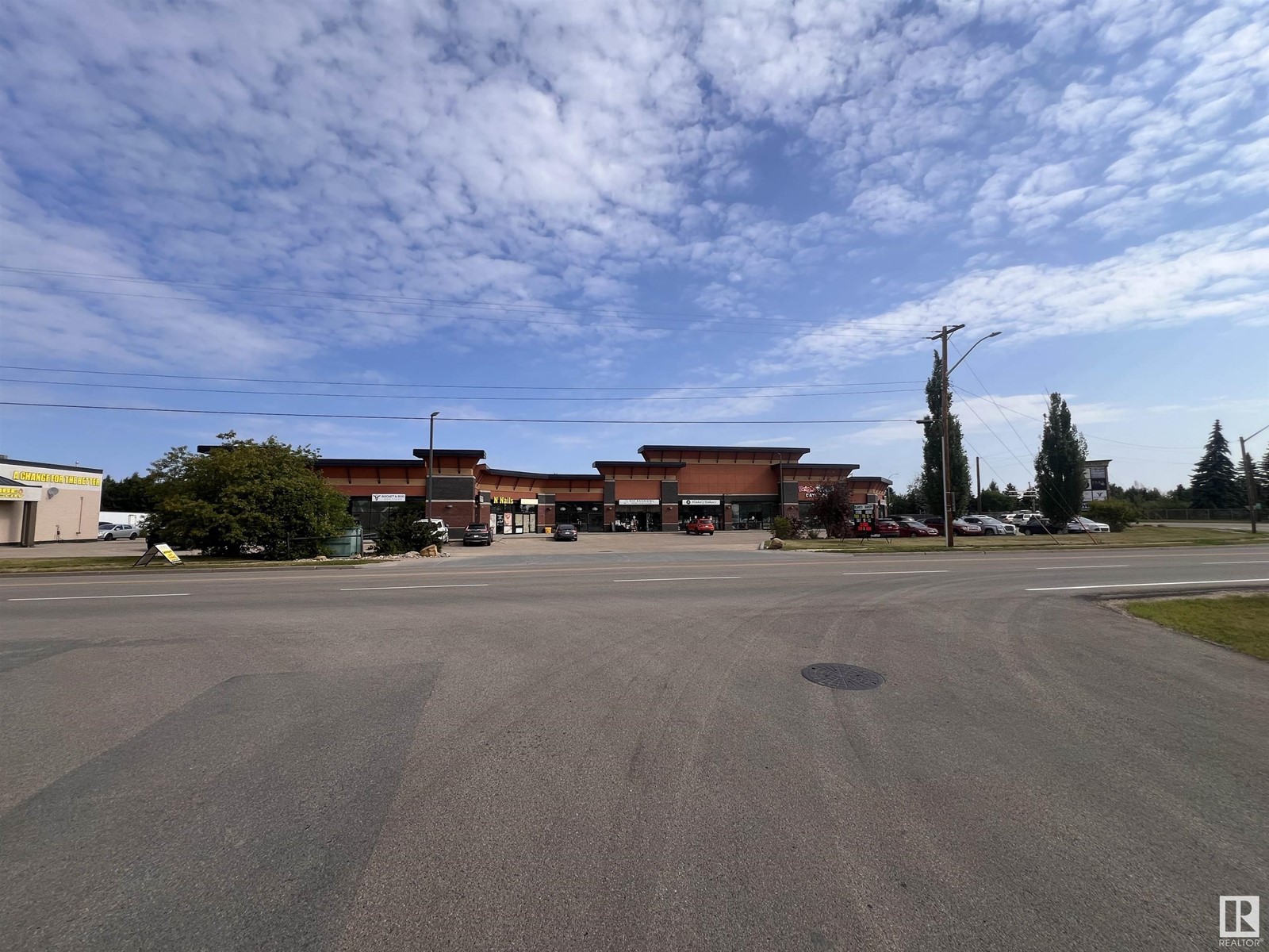 #104 3801 49 Av Property Photo 11