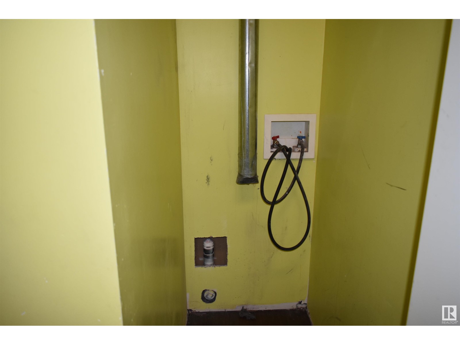 #50 585 St Albert Tr Property Photo 11