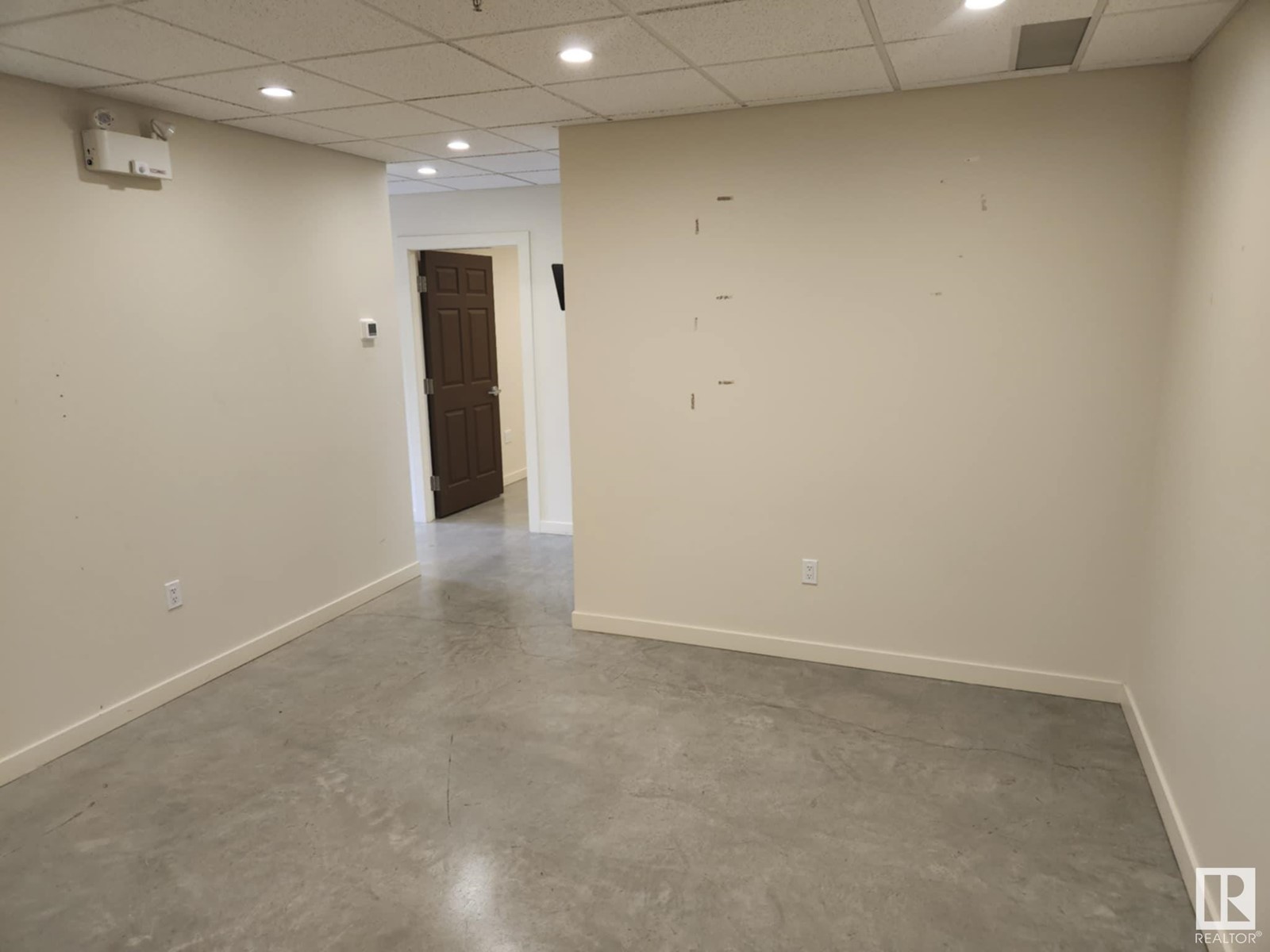 #202 12408 108 Av Nw Property Photo 7