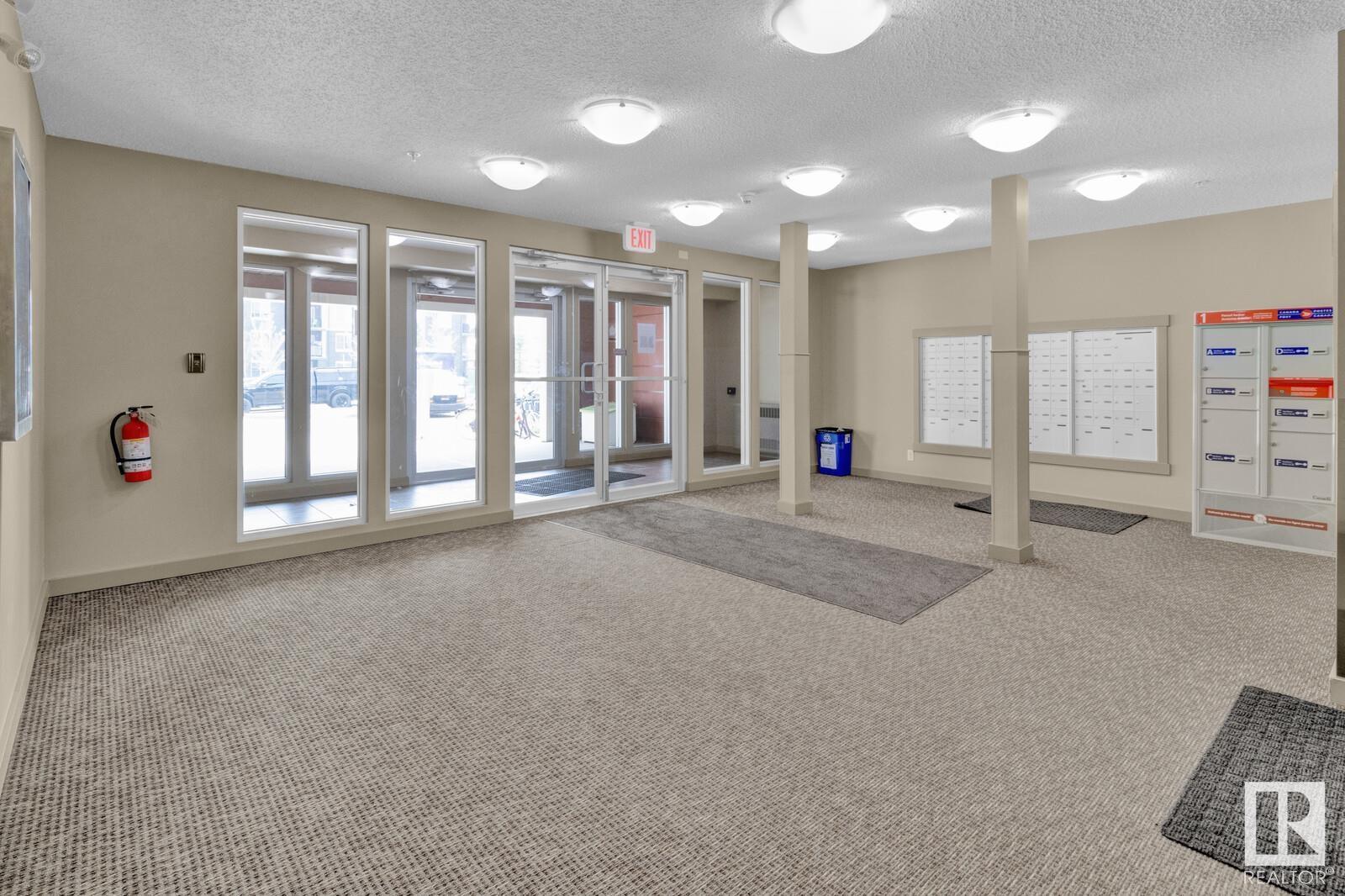 #106 3211 James Mowatt Tr Sw Property Photo 4