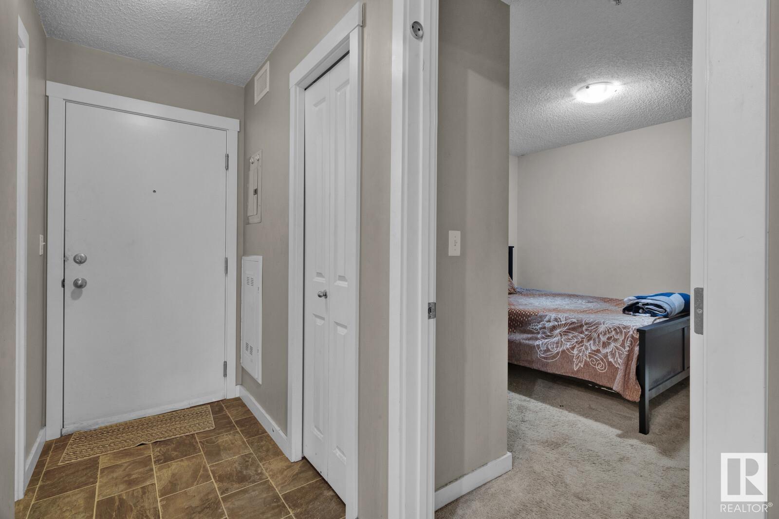#106 3211 James Mowatt Tr Sw Property Photo 7