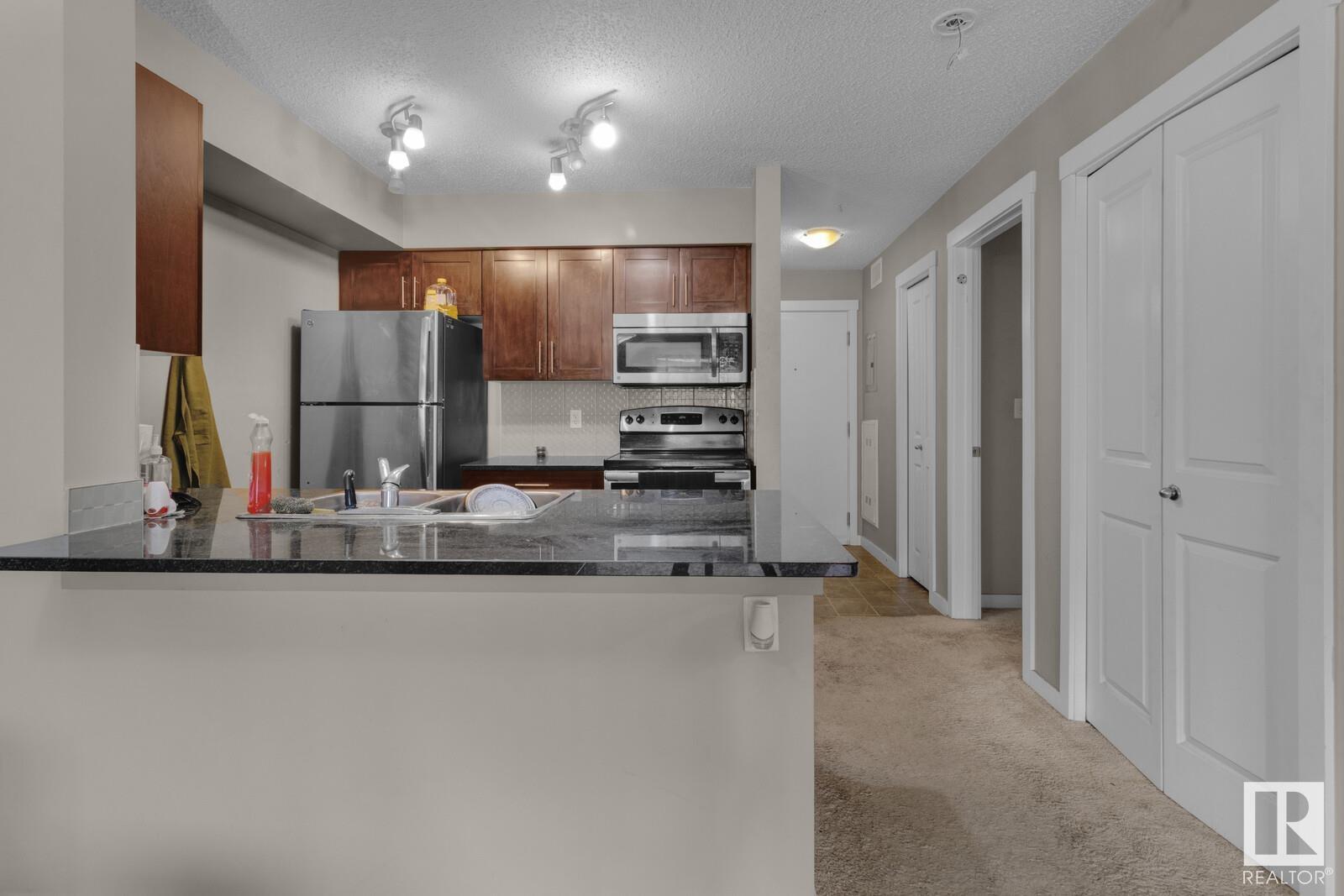 #106 3211 James Mowatt Tr Sw Property Photo 14