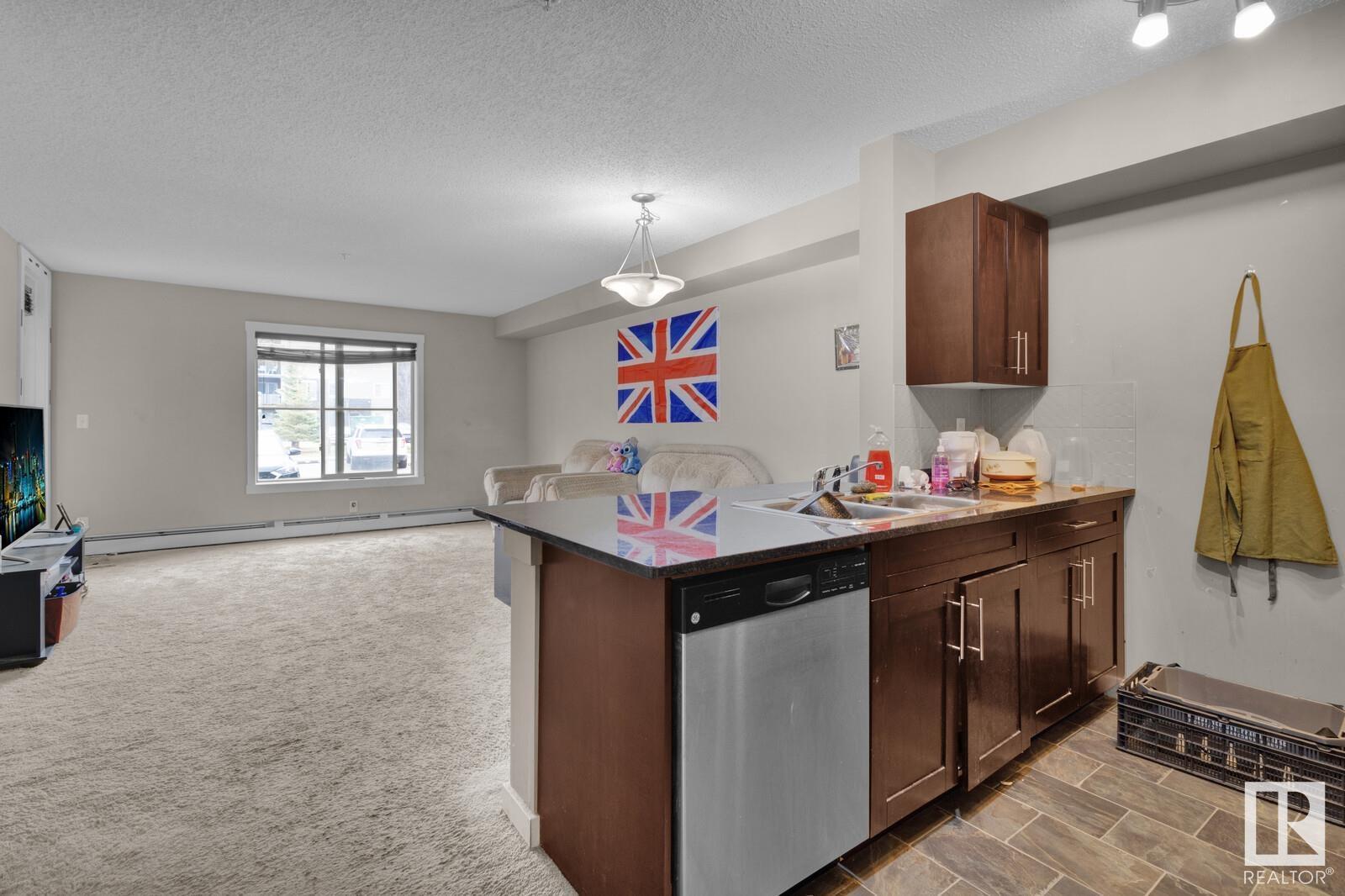 #106 3211 James Mowatt Tr Sw Property Photo 17