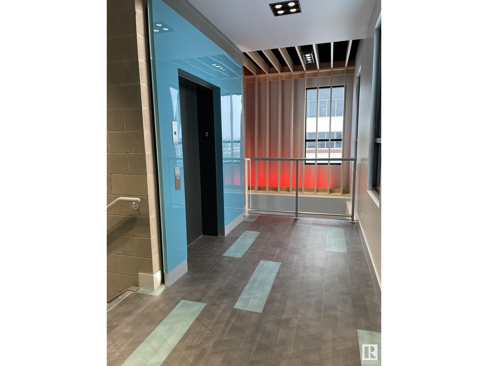 #109 115 First Av Property Photo 2