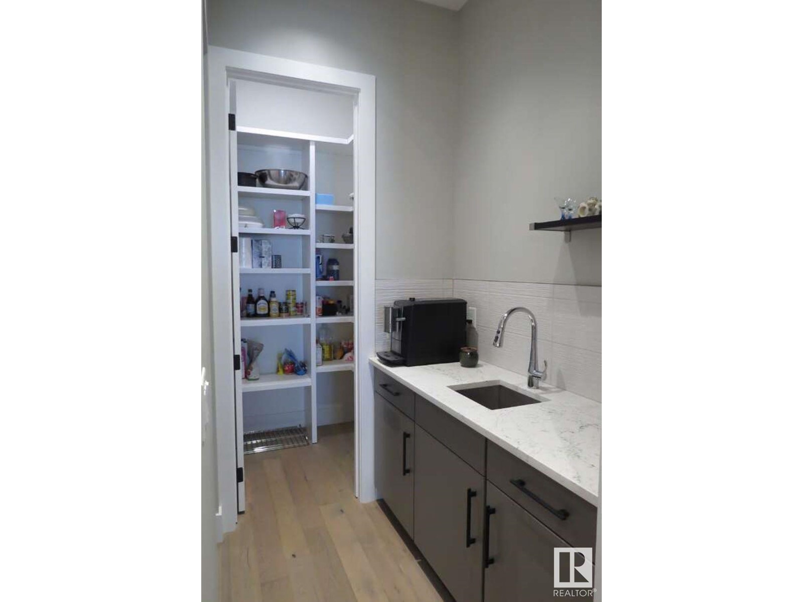 4605 Knight Pt Sw Property Photo 6