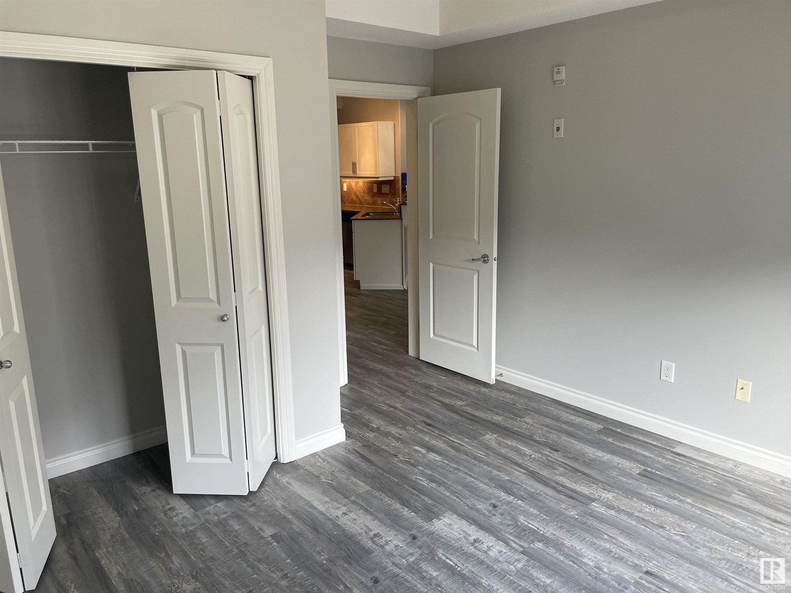 #236 10121 80 Av Nw Property Photo 18