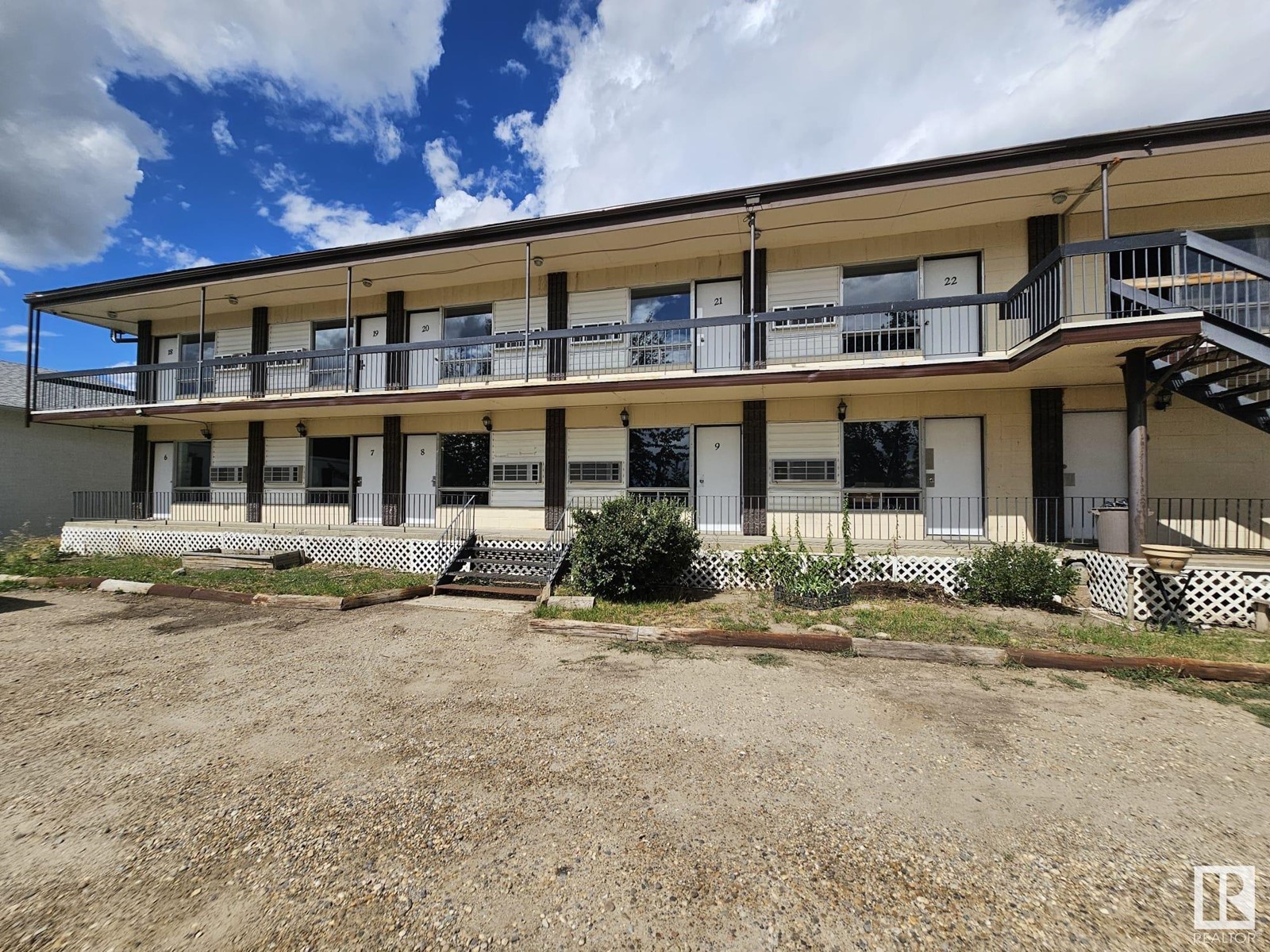 5403 50 Av Property Photo 12